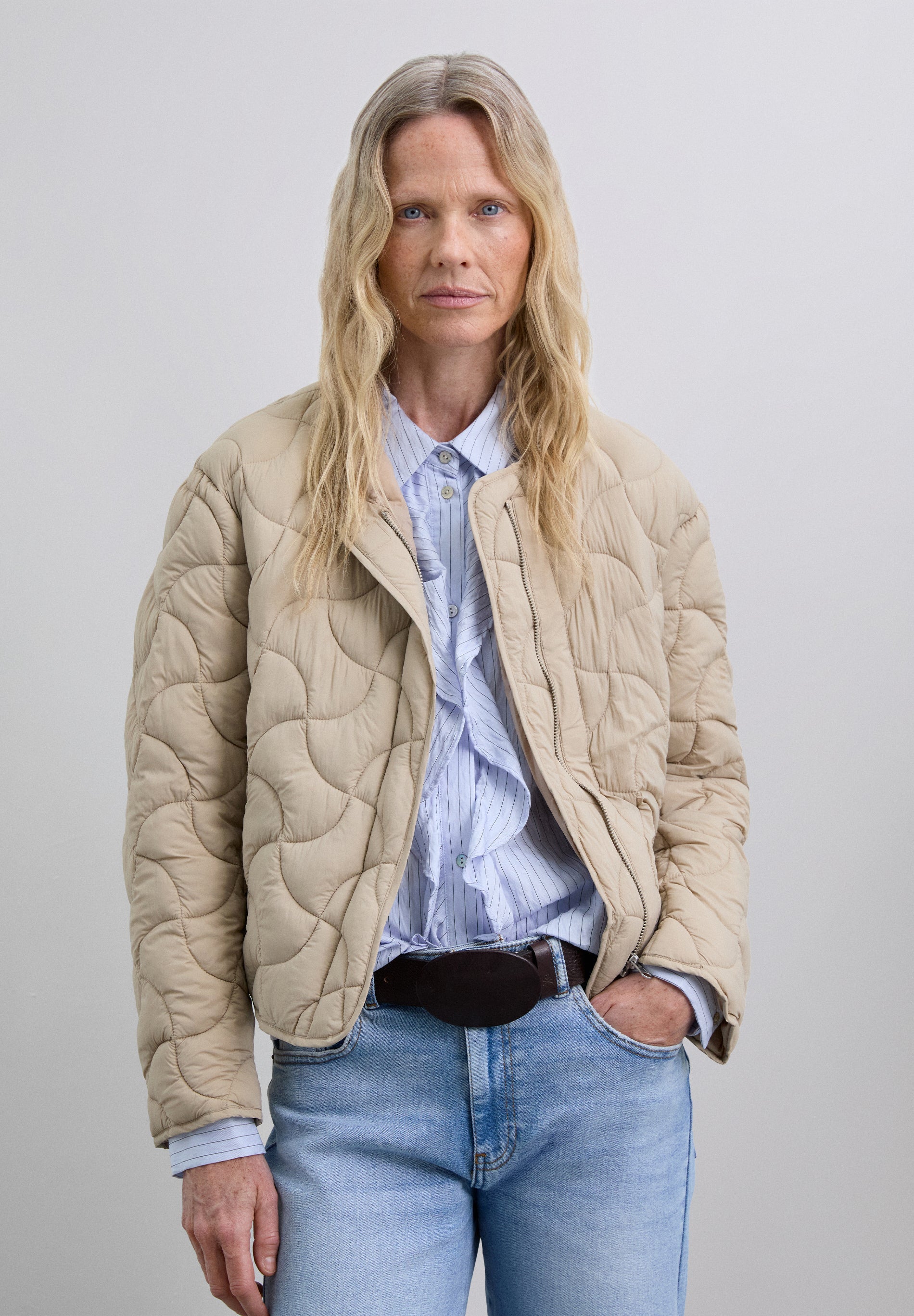 CHAQUETA ACOLCHADA CORTE REGULAR