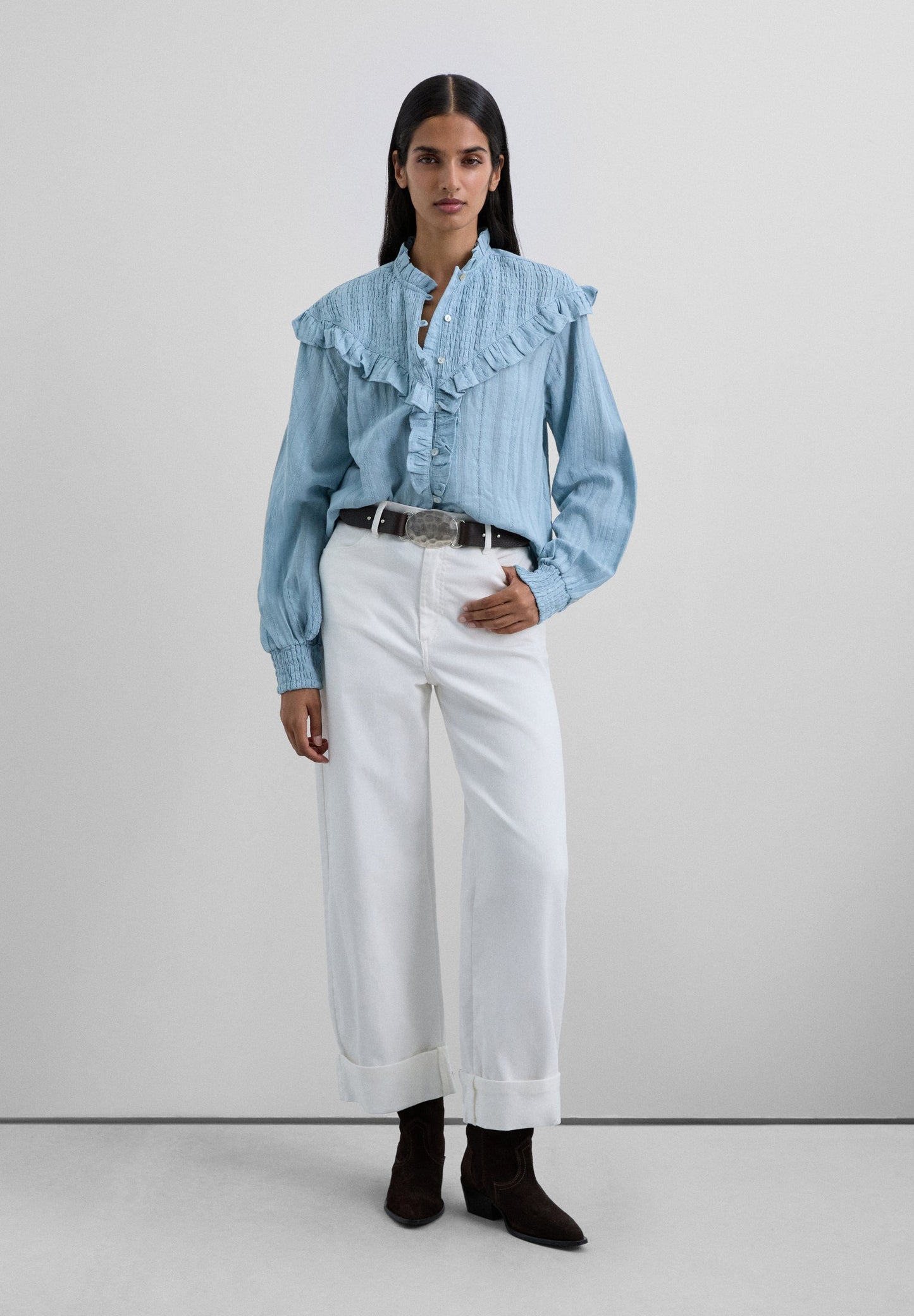BLUSA FRUNCIDA CON VOLANTE