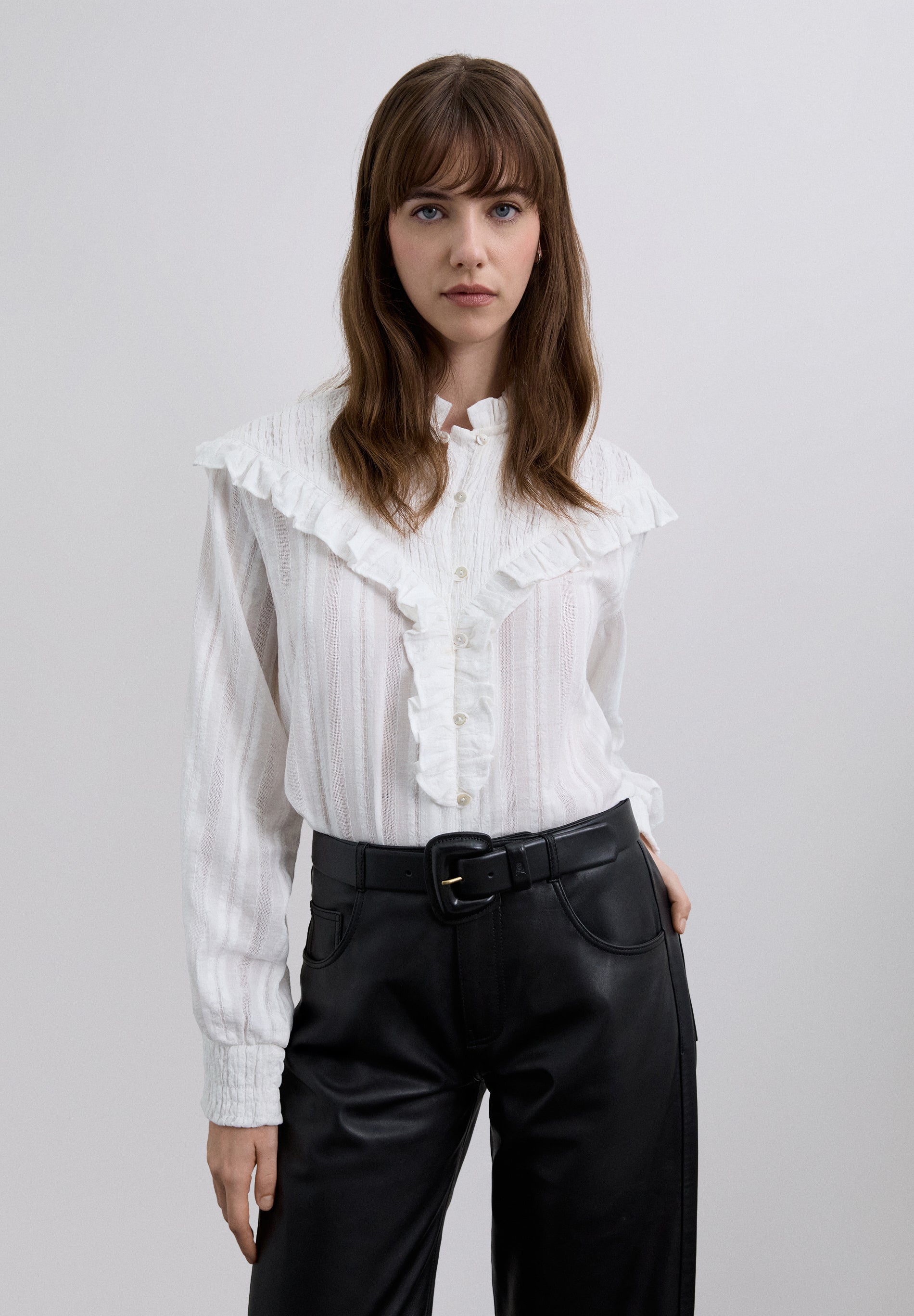BLUSA FRUNCIDA CON VOLANTE