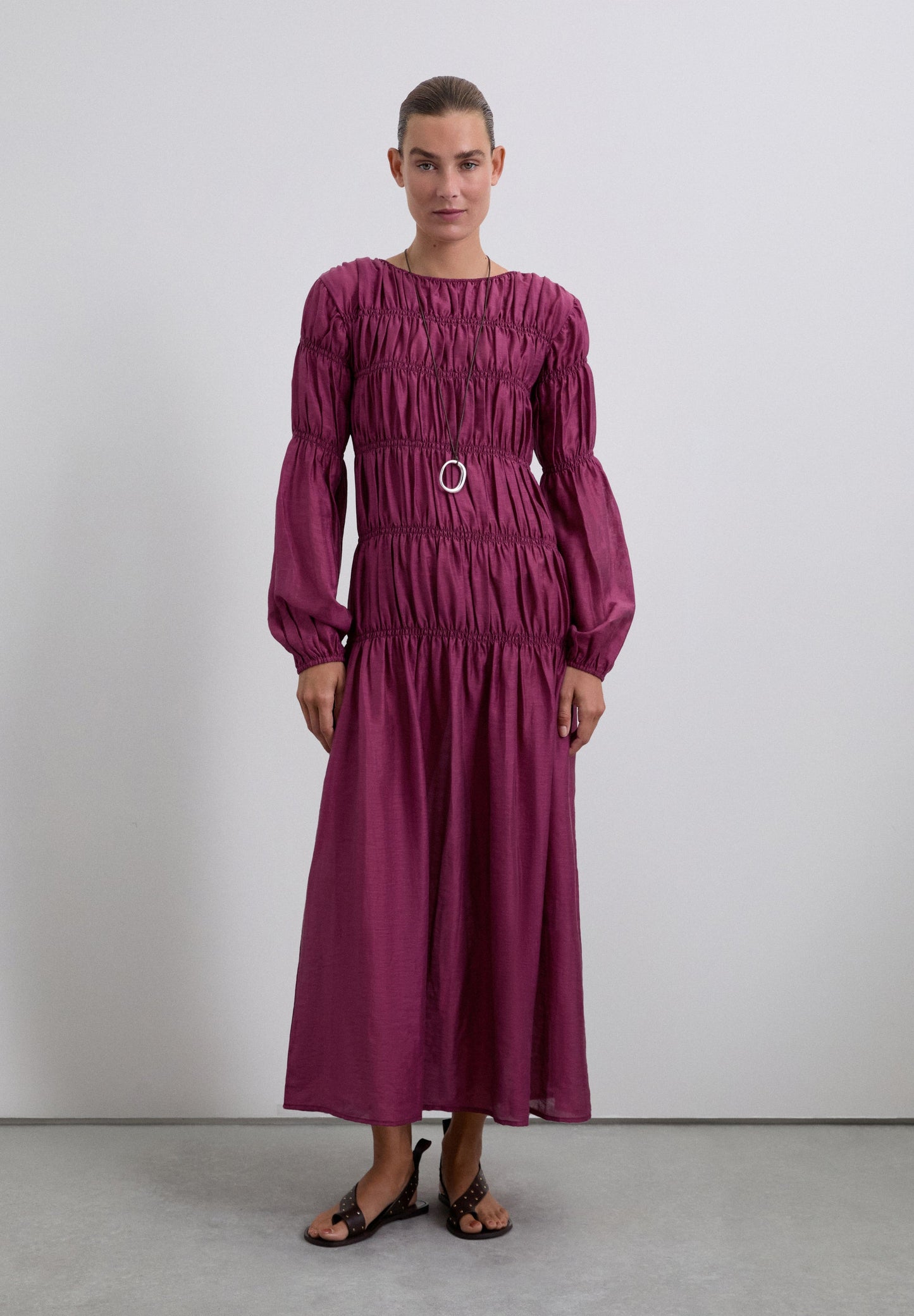 VESTIDO SMOCK MANGA ABULLONADA - Scalpers