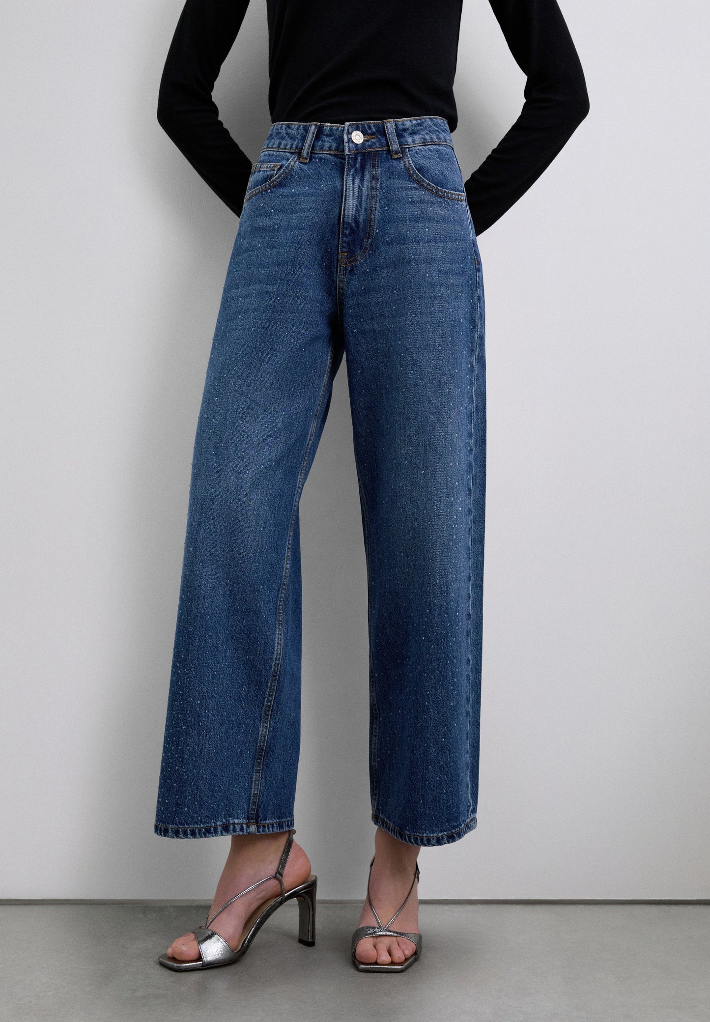 JEANS RECTOS TACHUELAS - Scalpers