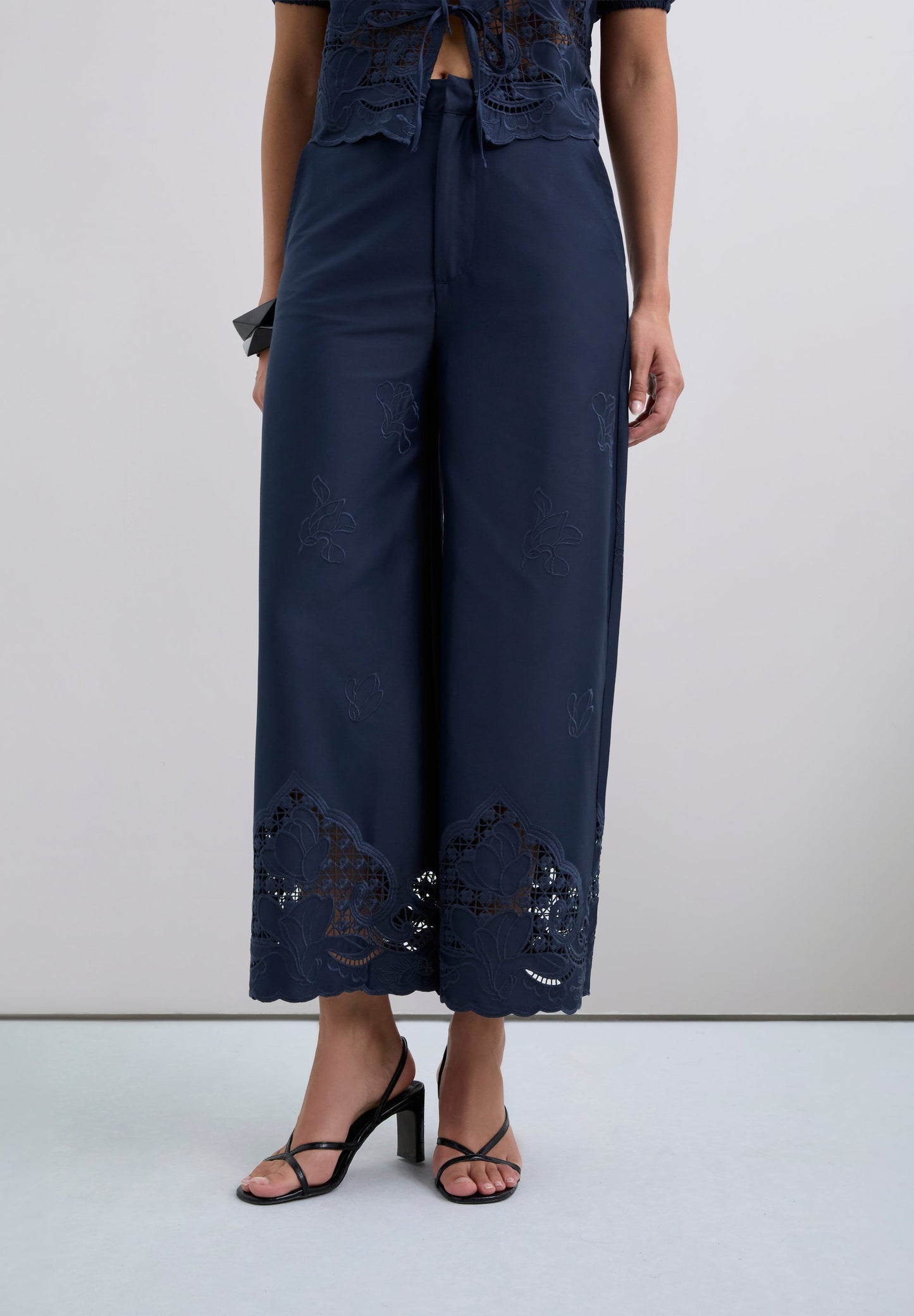 PANTALÓN CULOTTE BORDADO - Scalpers