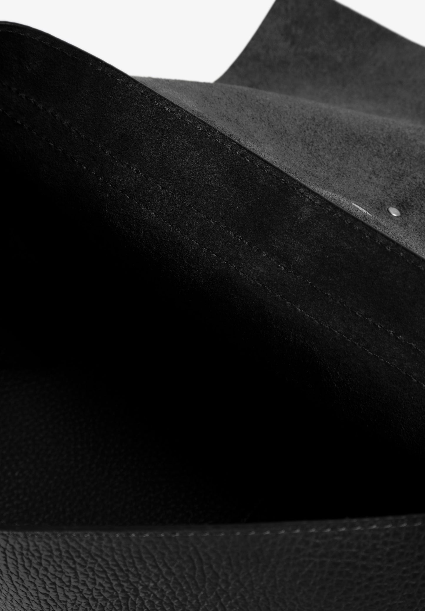 BOLSO PIEL DETALLES STUDS - Scalpers