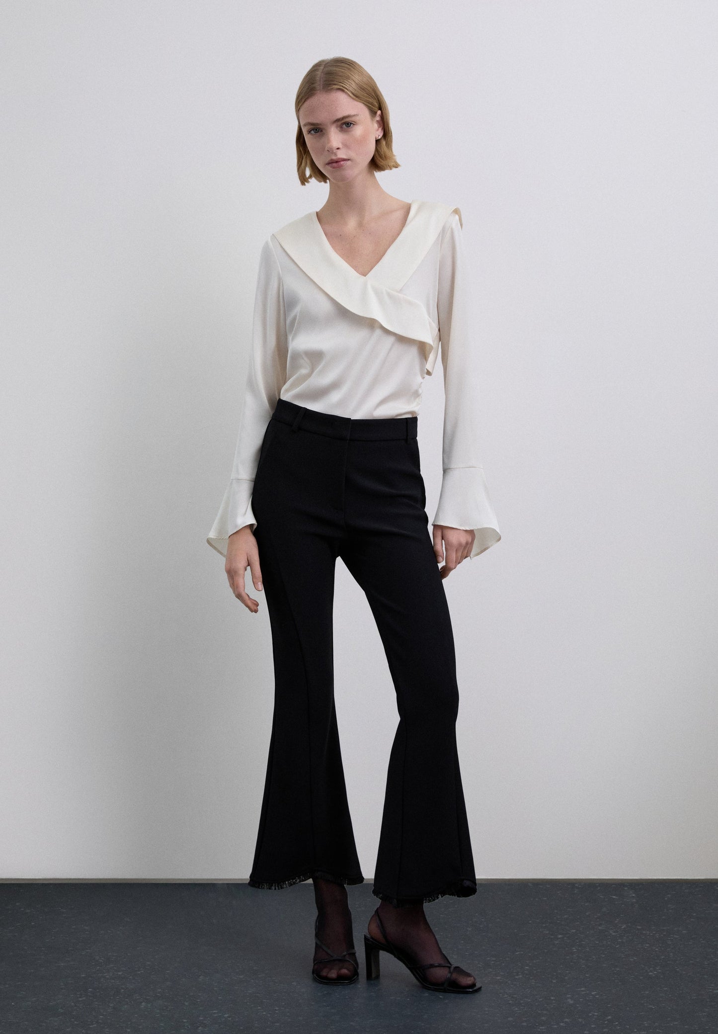 PANTALÓN VESTIR FLECOS