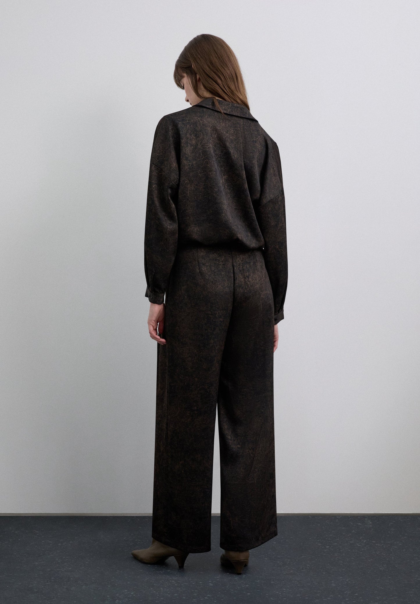 PANTALÓN ESTAMPADO SATINADO - Scalpers