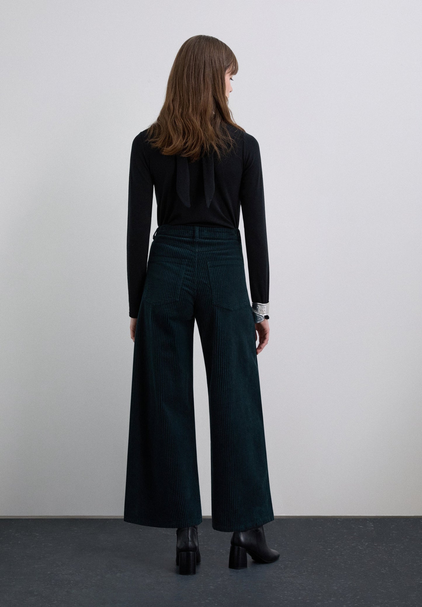 PANTALÓN LAZO DE PANA
