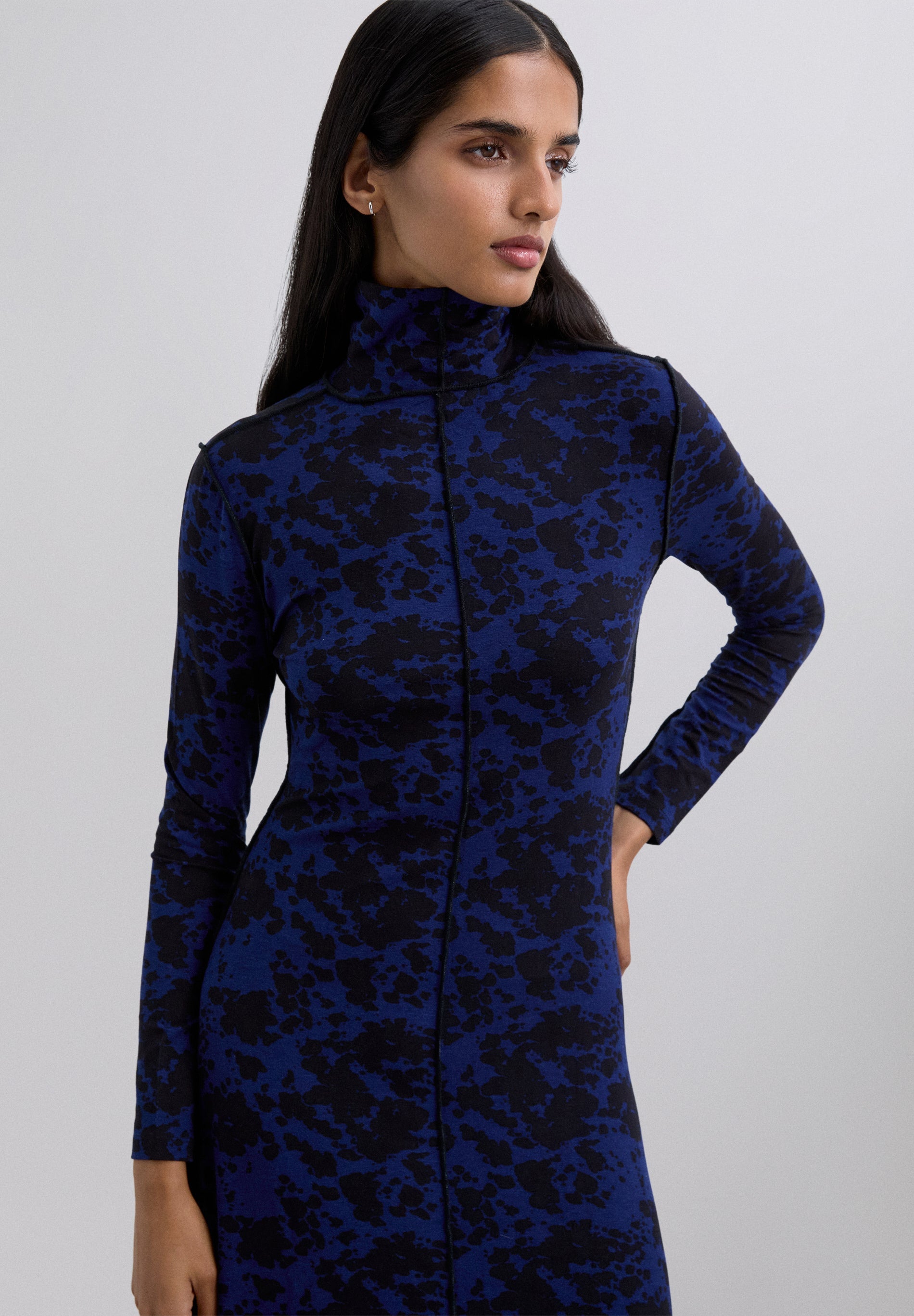 VESTIDO MIDI ANIMAL PRINT