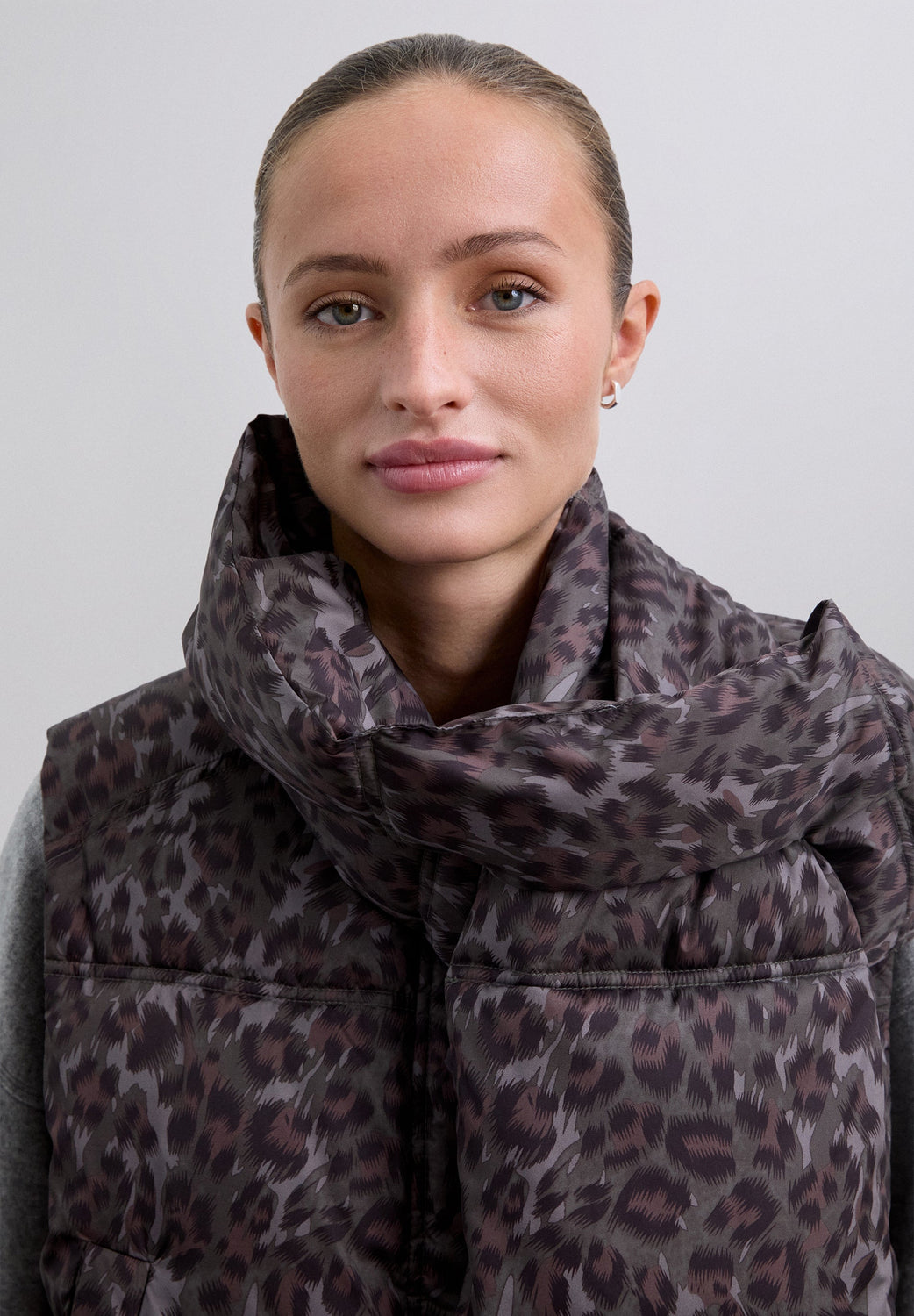 CHALECO ANIMAL PRINT DESMONTABLE - Scalpers
