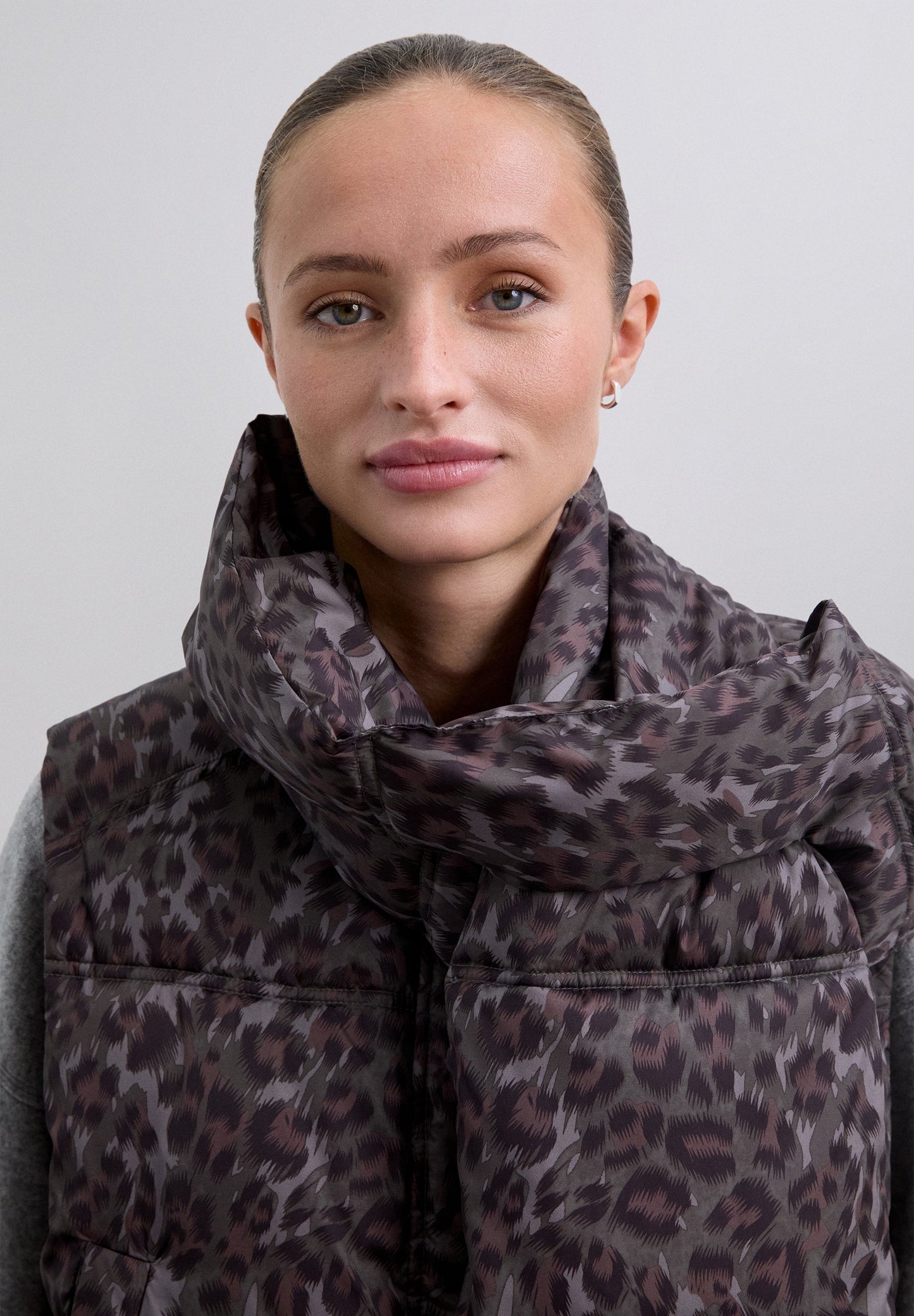 CHALECO ANIMAL PRINT DESMONTABLE - Scalpers