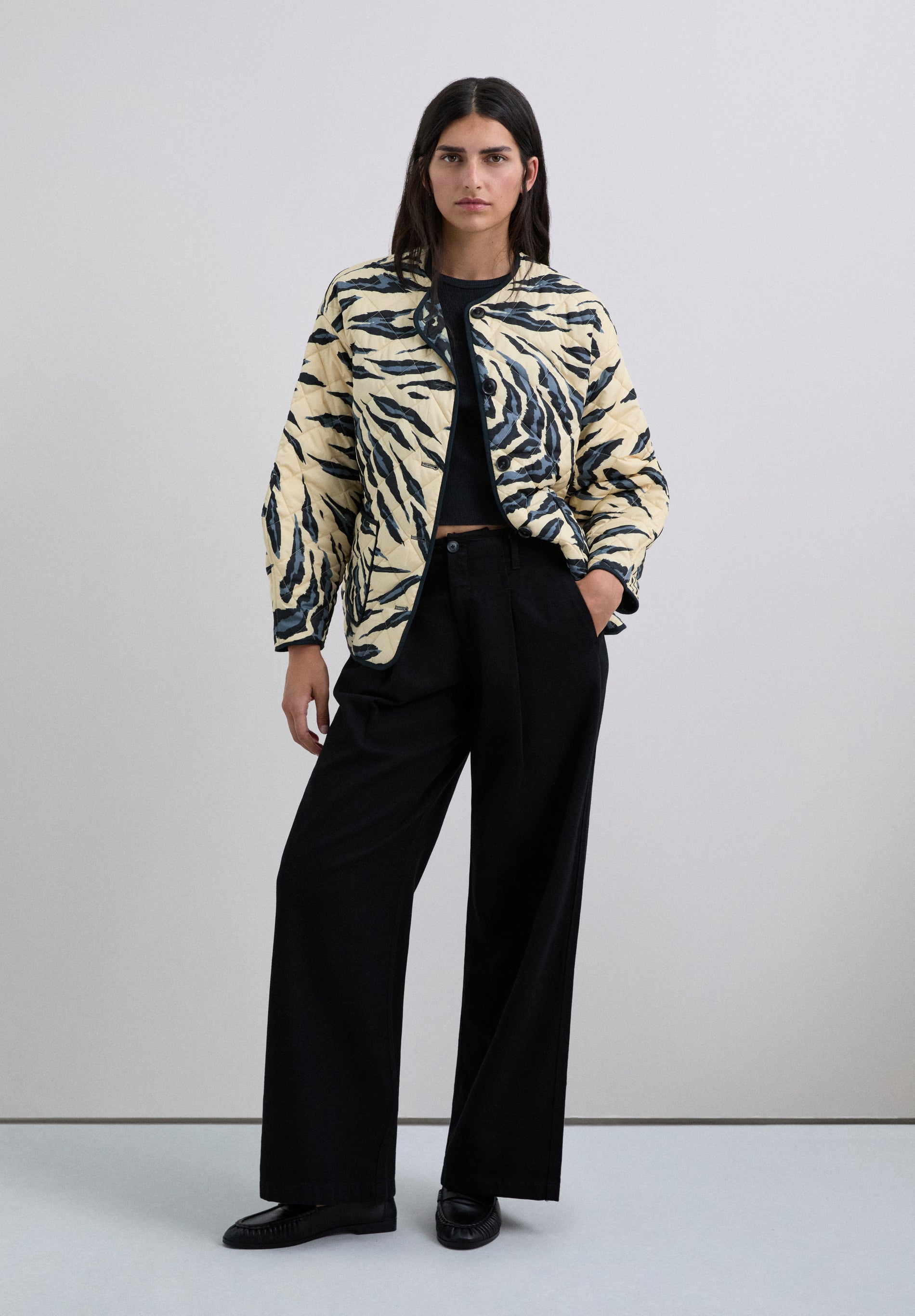 CHAQUETA REVERSIBLE ANIMAL PRINT - Scalpers