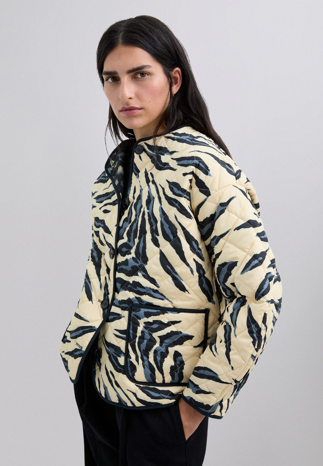 CHAQUETA REVERSIBLE ANIMAL PRINT - Scalpers