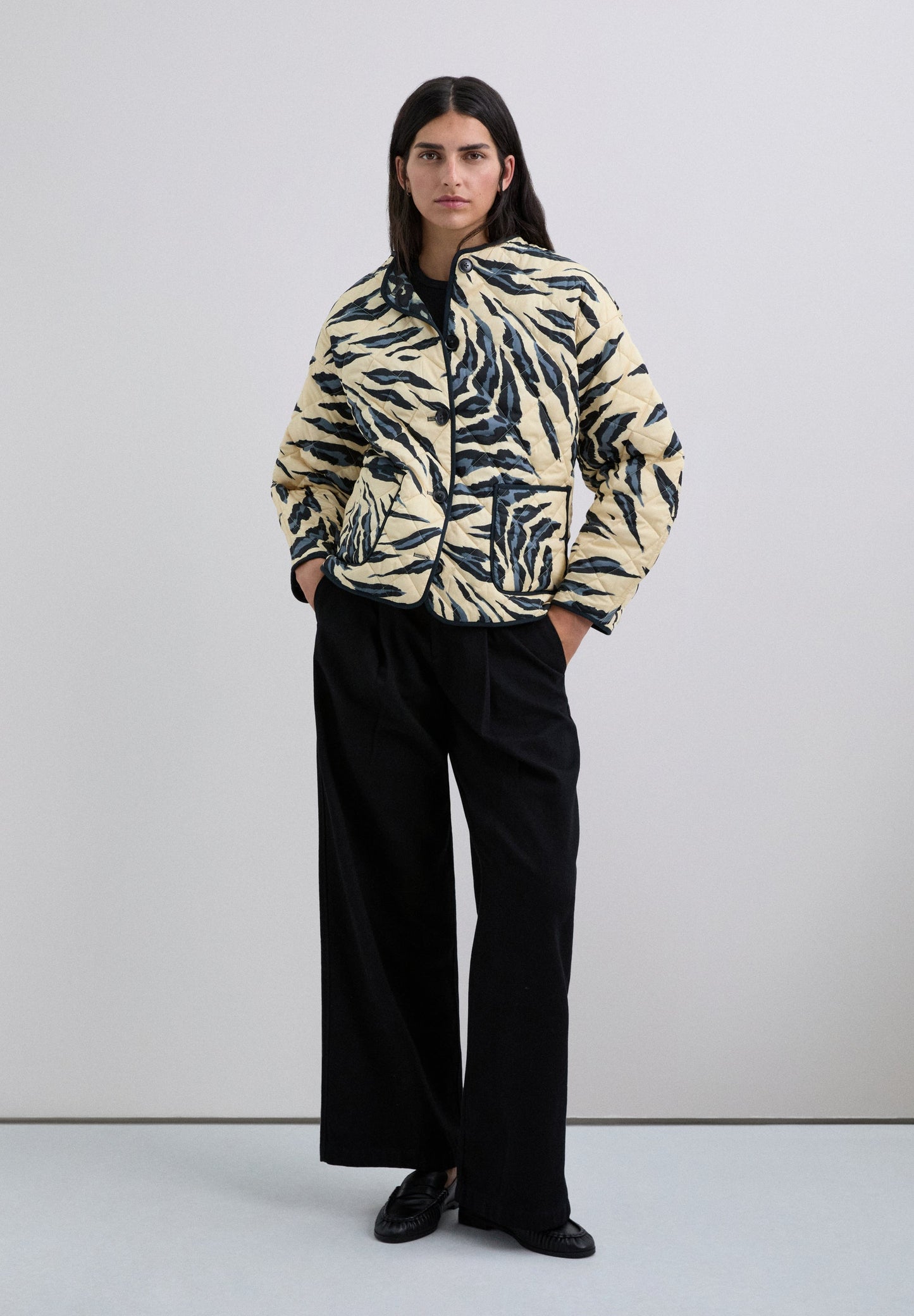 CHAQUETA REVERSIBLE ANIMAL PRINT - Scalpers