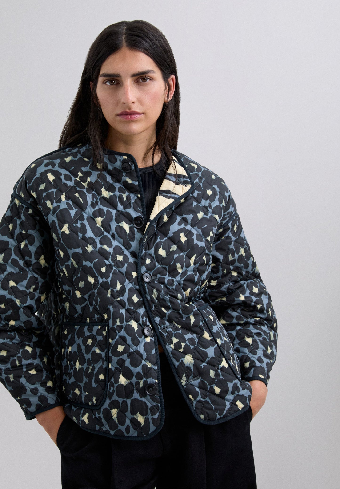 CHAQUETA REVERSIBLE ANIMAL PRINT - Scalpers