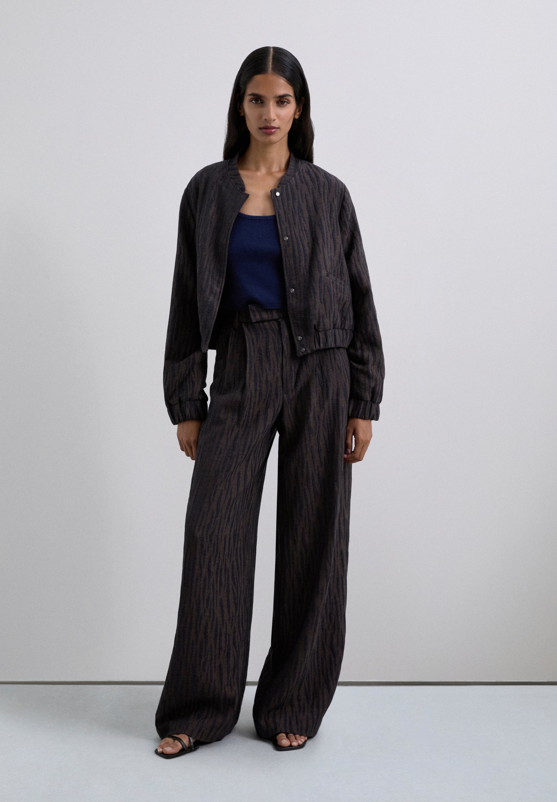 PANTALÓN JACQUARD ANIMAL PRINT