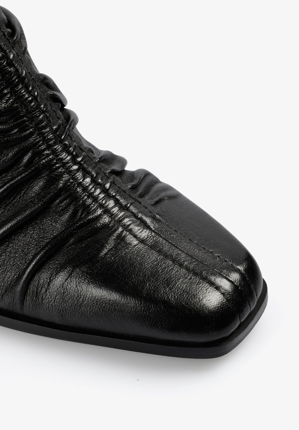 BOTA PIEL FRUNCIDO - Scalpers