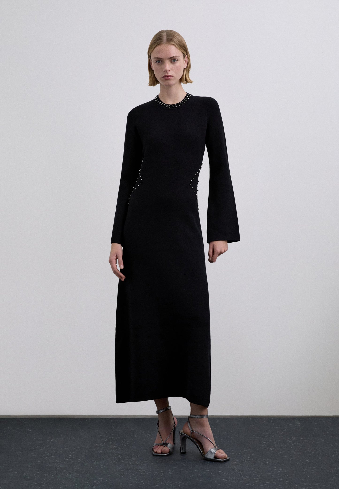 VESTIDO PUNTO STUDS ABERTURA - Scalpers