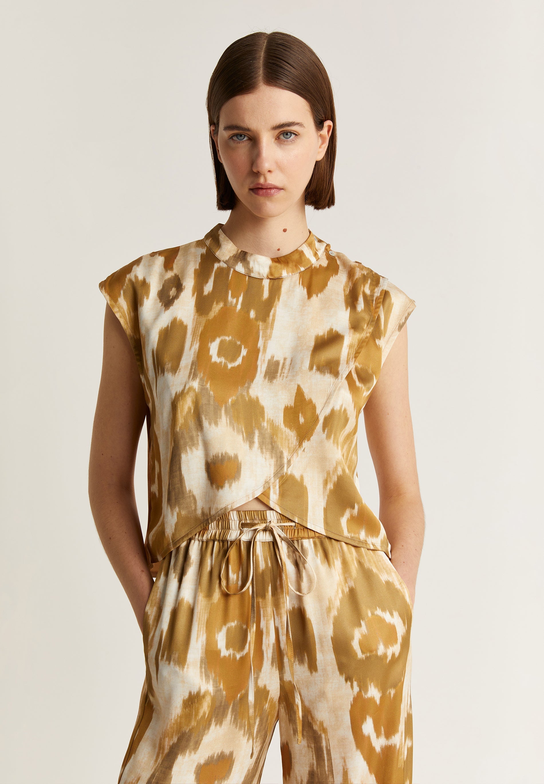 TOP ANIMAL PRINT CRUZADO