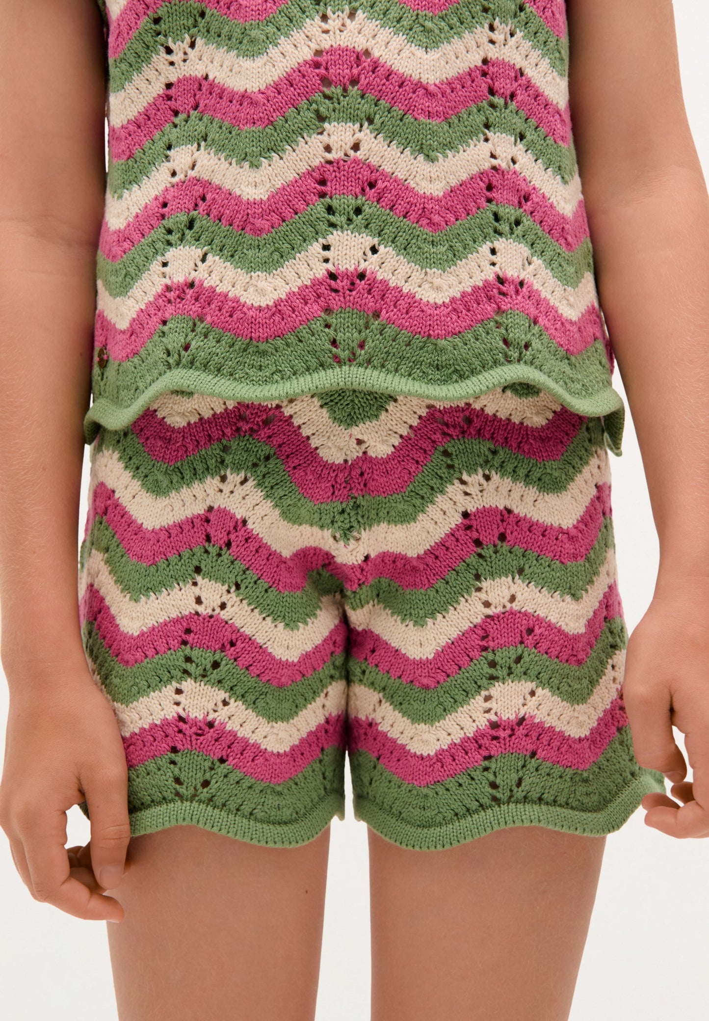 SHORTS PUNTO ONDAS TRICOLOR