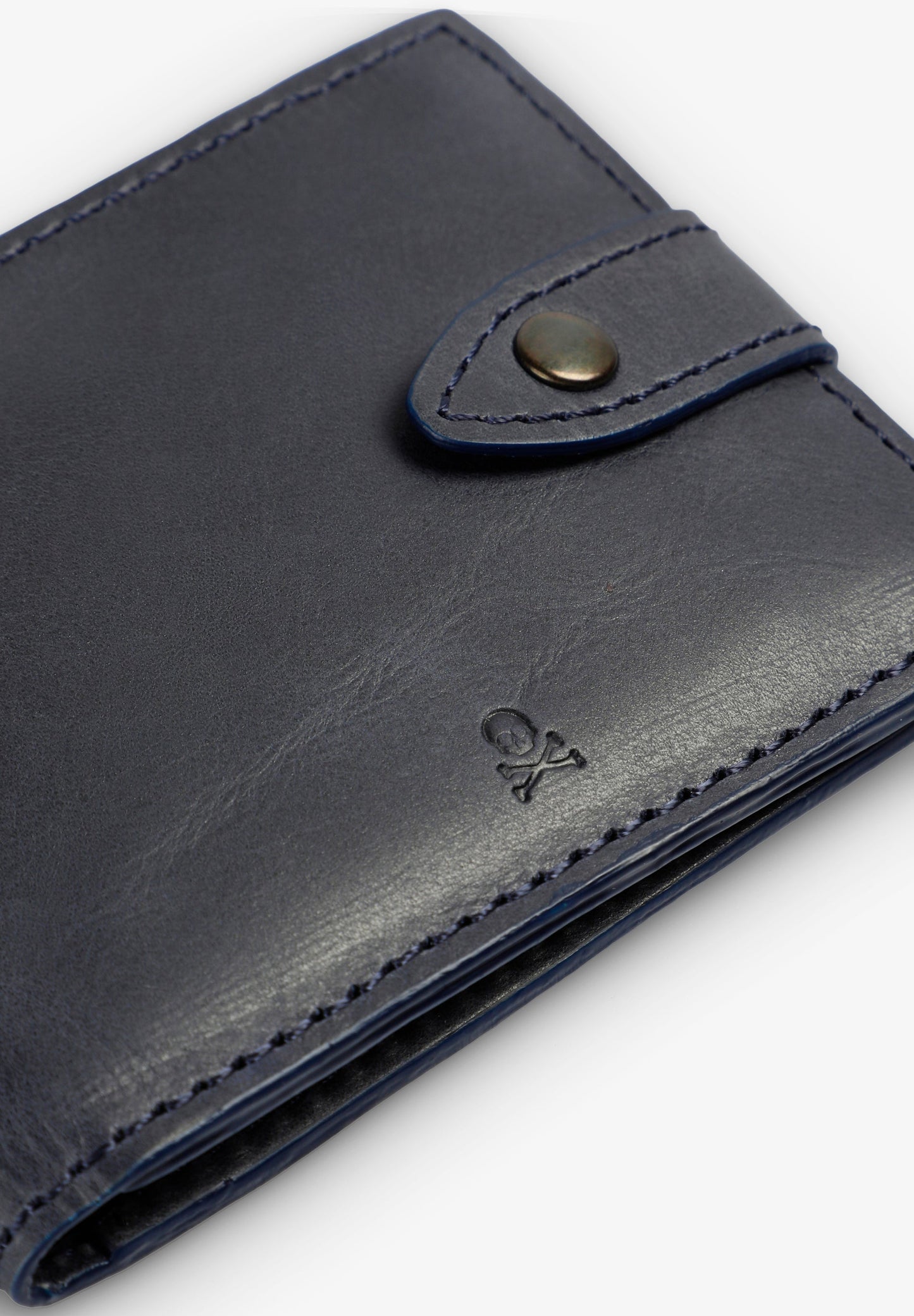 BILLETERA PIEL CALAVERA GRABADA