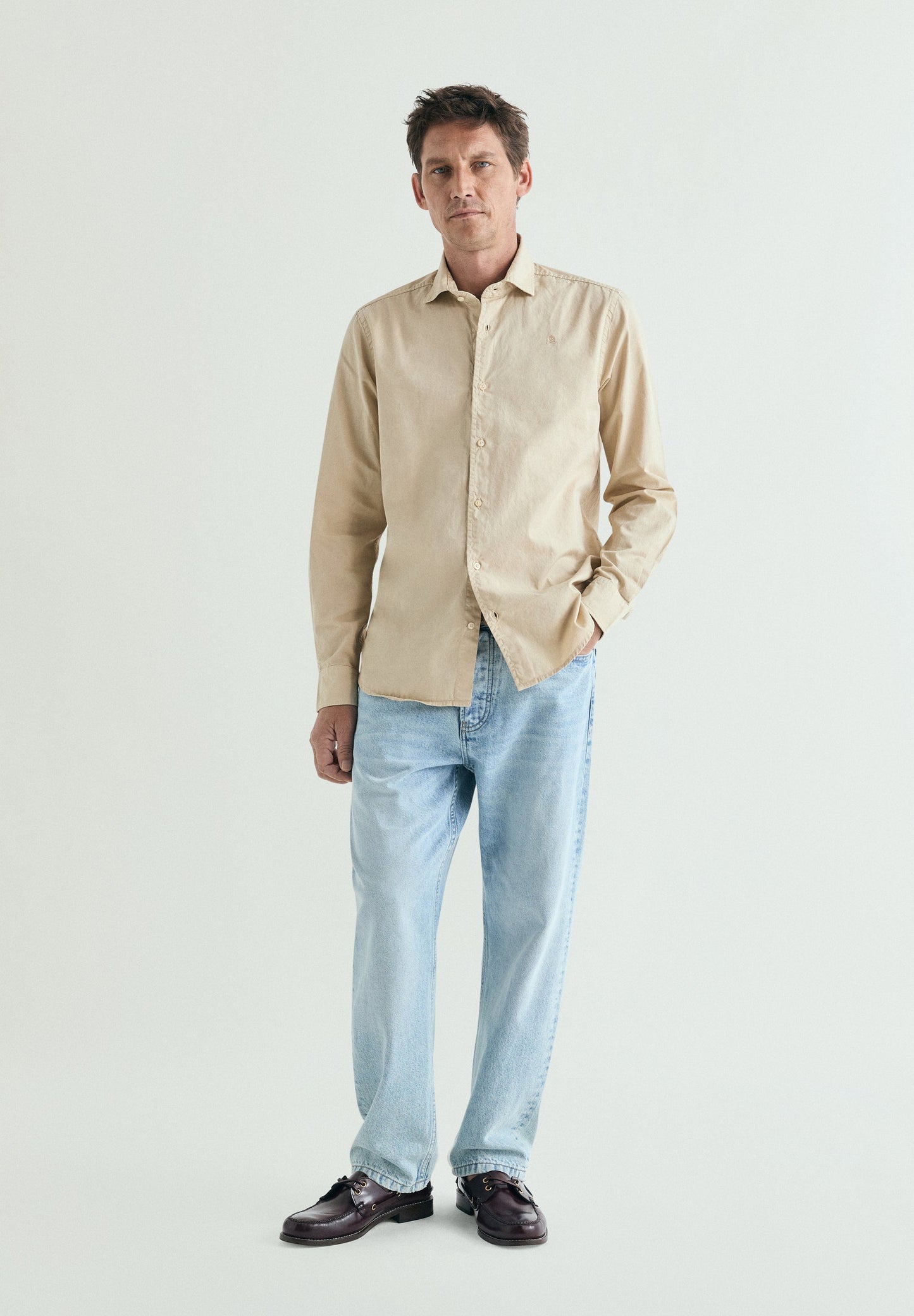CAMISA REGULAR FIT BORDADA