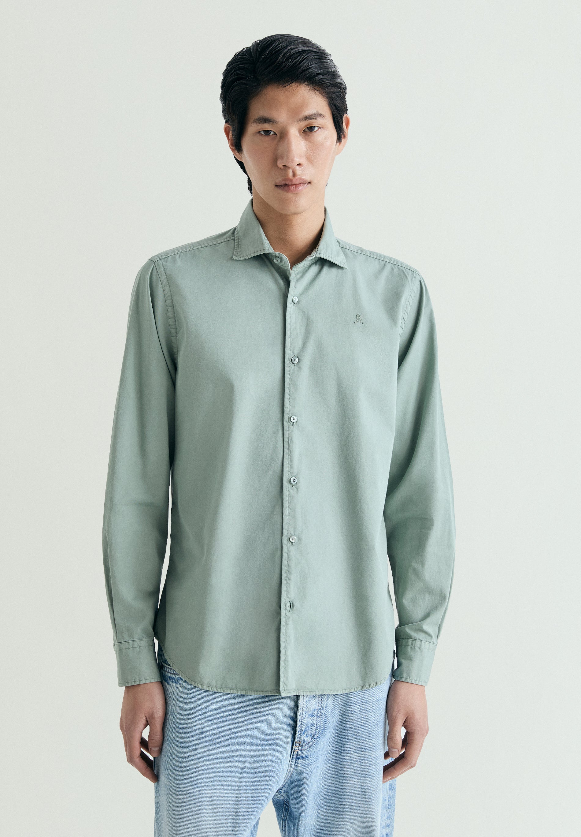 CAMISA REGULAR FIT BORDADA