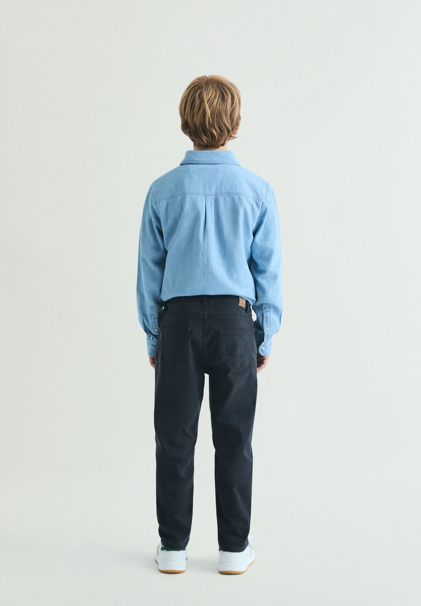 PANTALÓN SLIM FIT DE CINCO BOLSILLOS