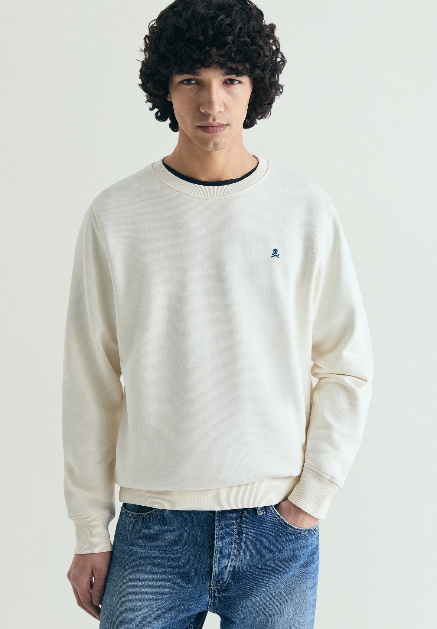 SUDADERA BÁSICA PRINT TRASERO