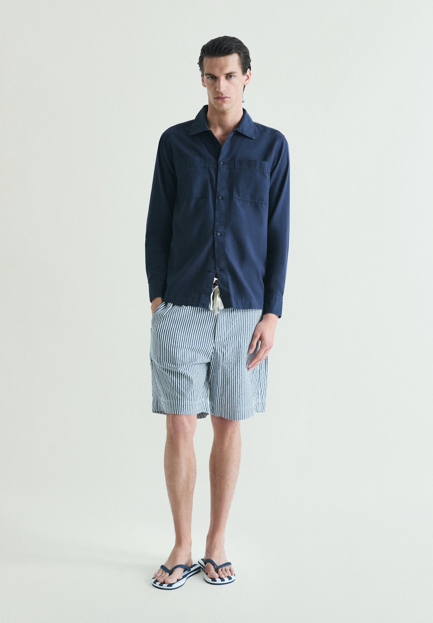 CAMISA REGULAR FIT BOLSILLOS