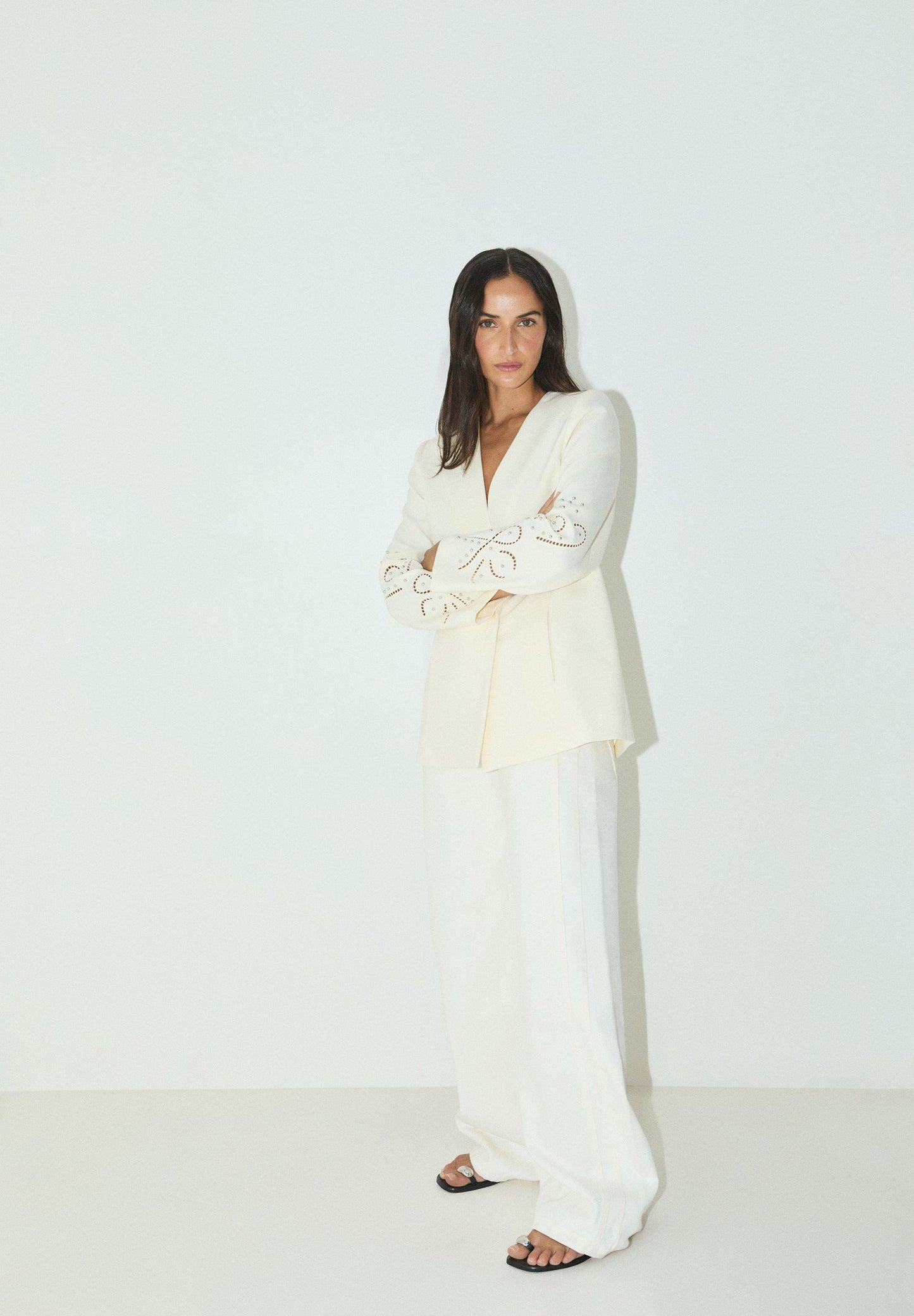 BLAZER DETALLES PERFORADA