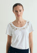 CAMISETA ESCOTE REDONDO ABALORIOS