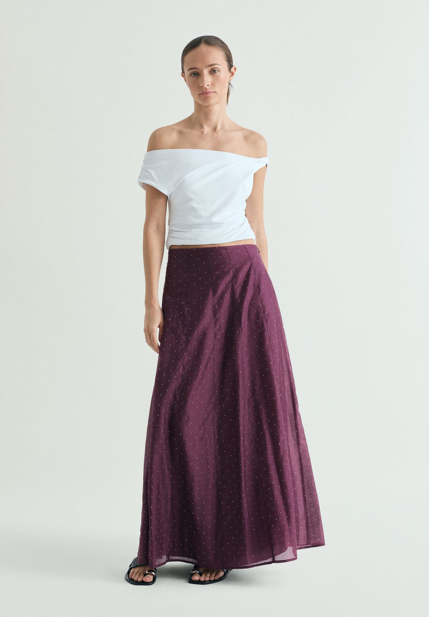 FALDA SATINADA STRASS