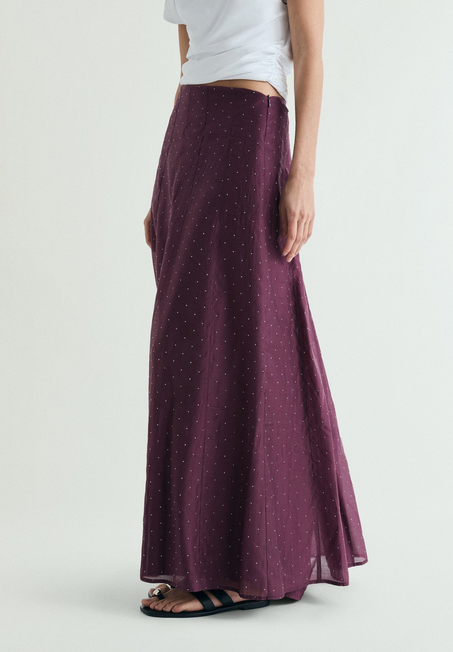 FALDA SATINADA STRASS