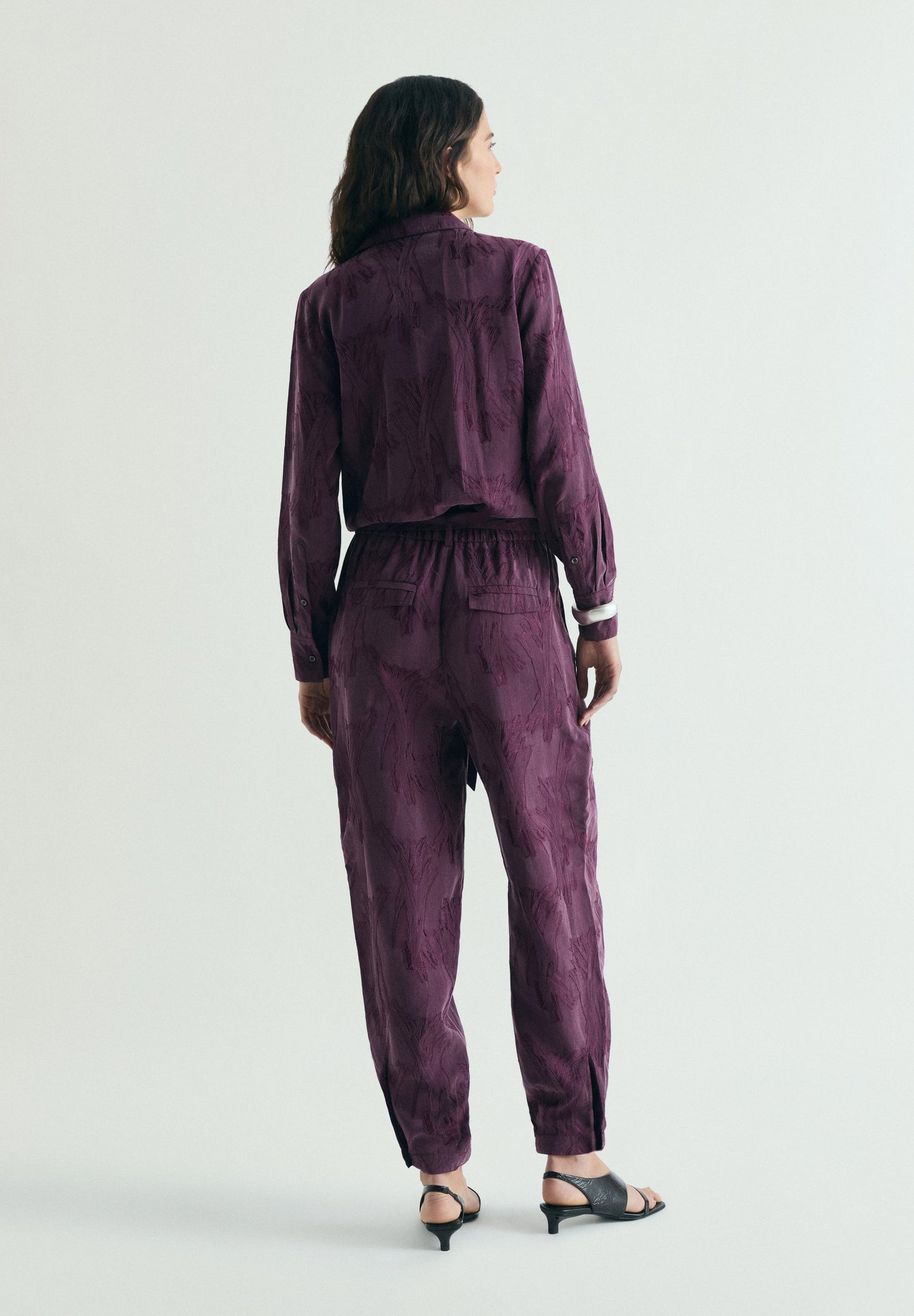 MONO JACQUARD