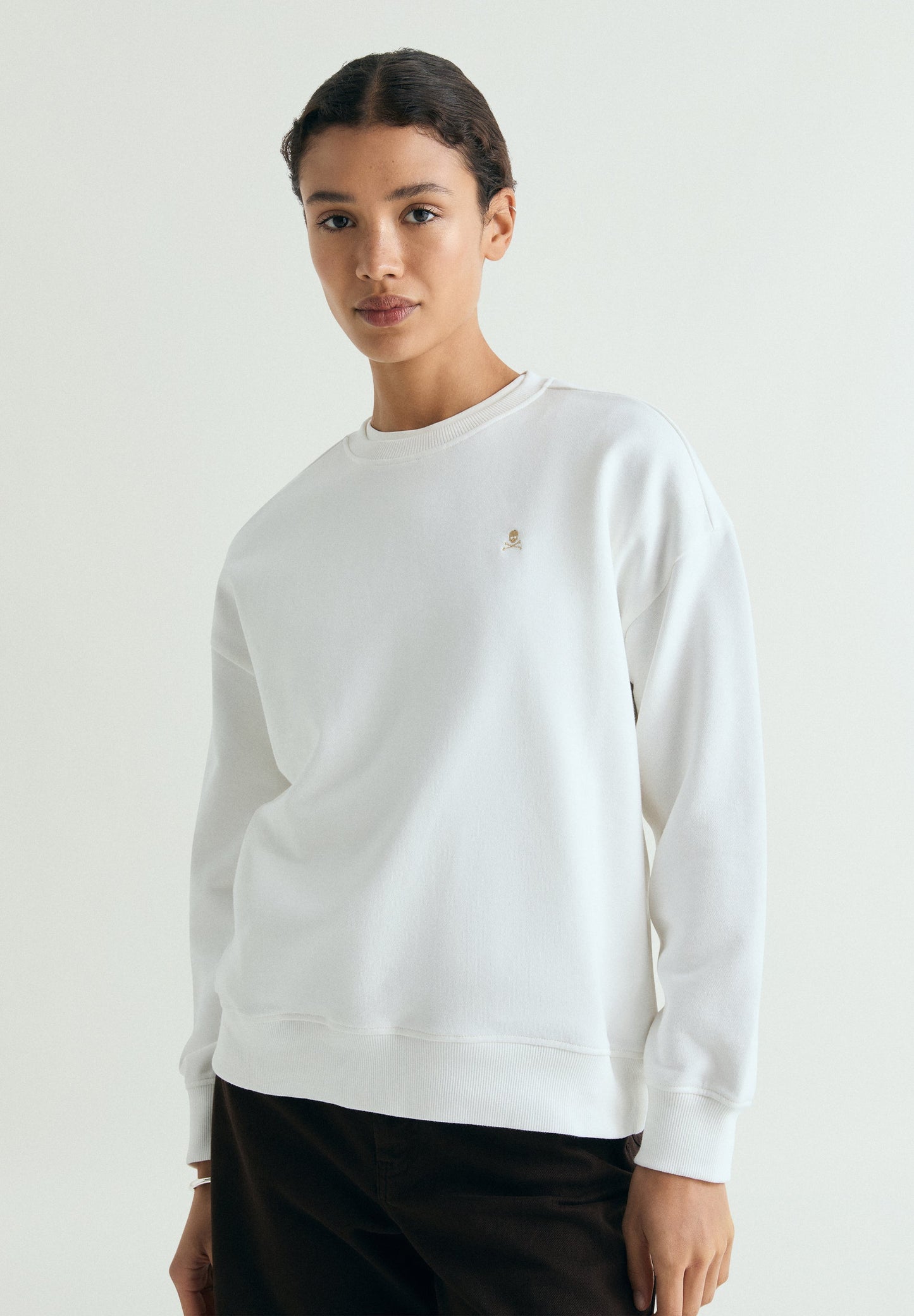 SUDADERA BORDADO TRASERO