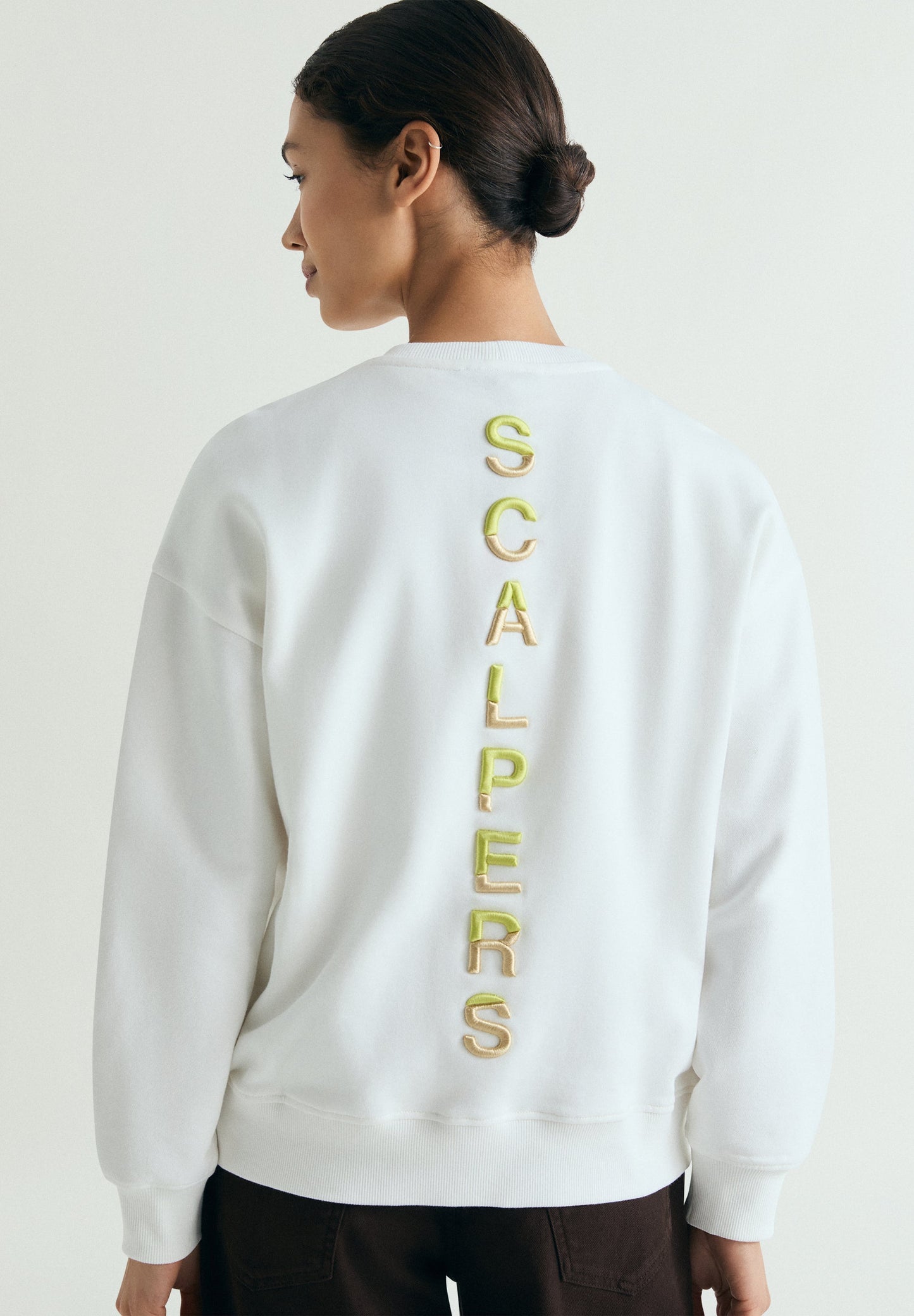 SUDADERA BORDADO TRASERO