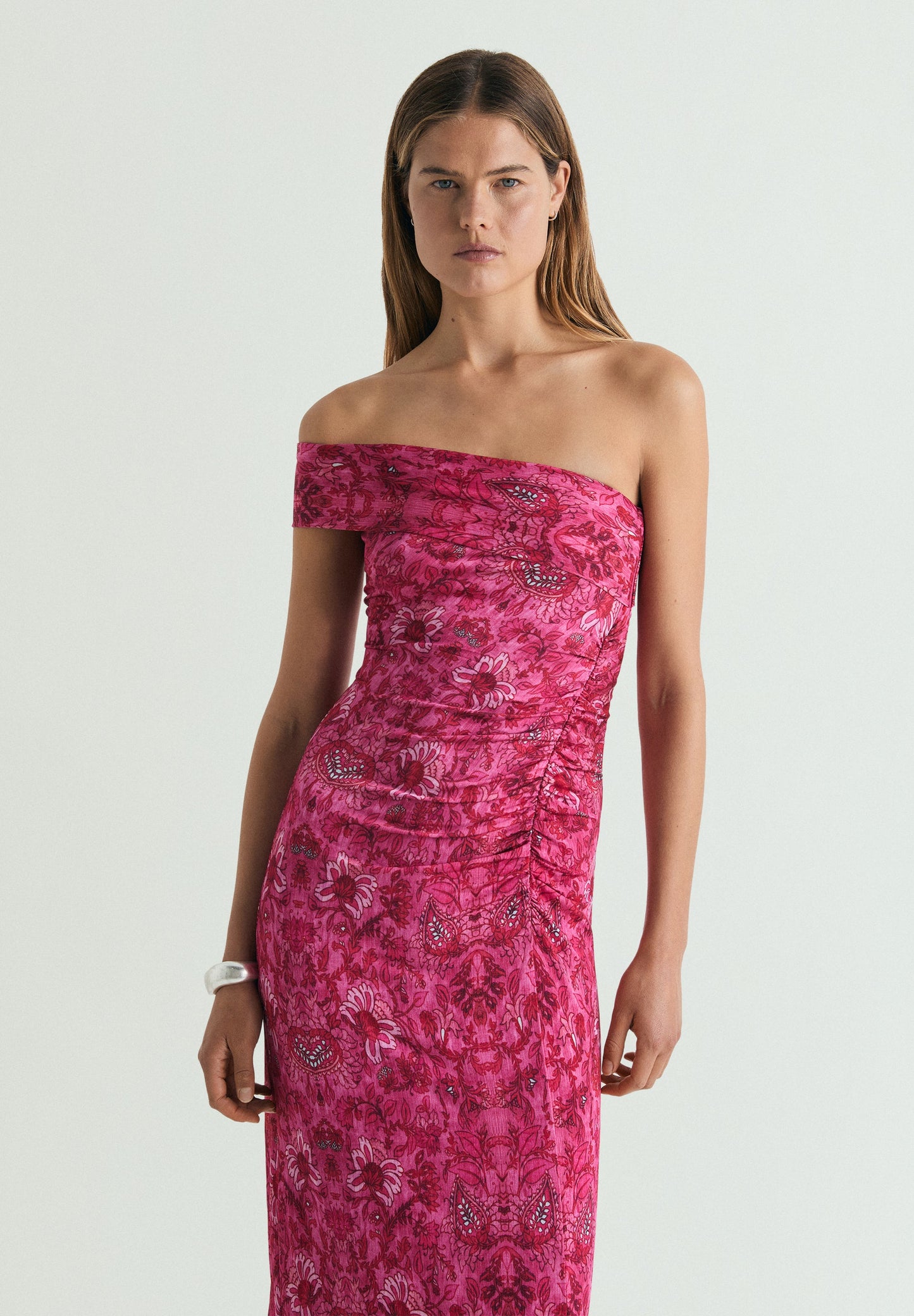 VESTIDO MIDI ASIMÉTRICO ESTAMPADO