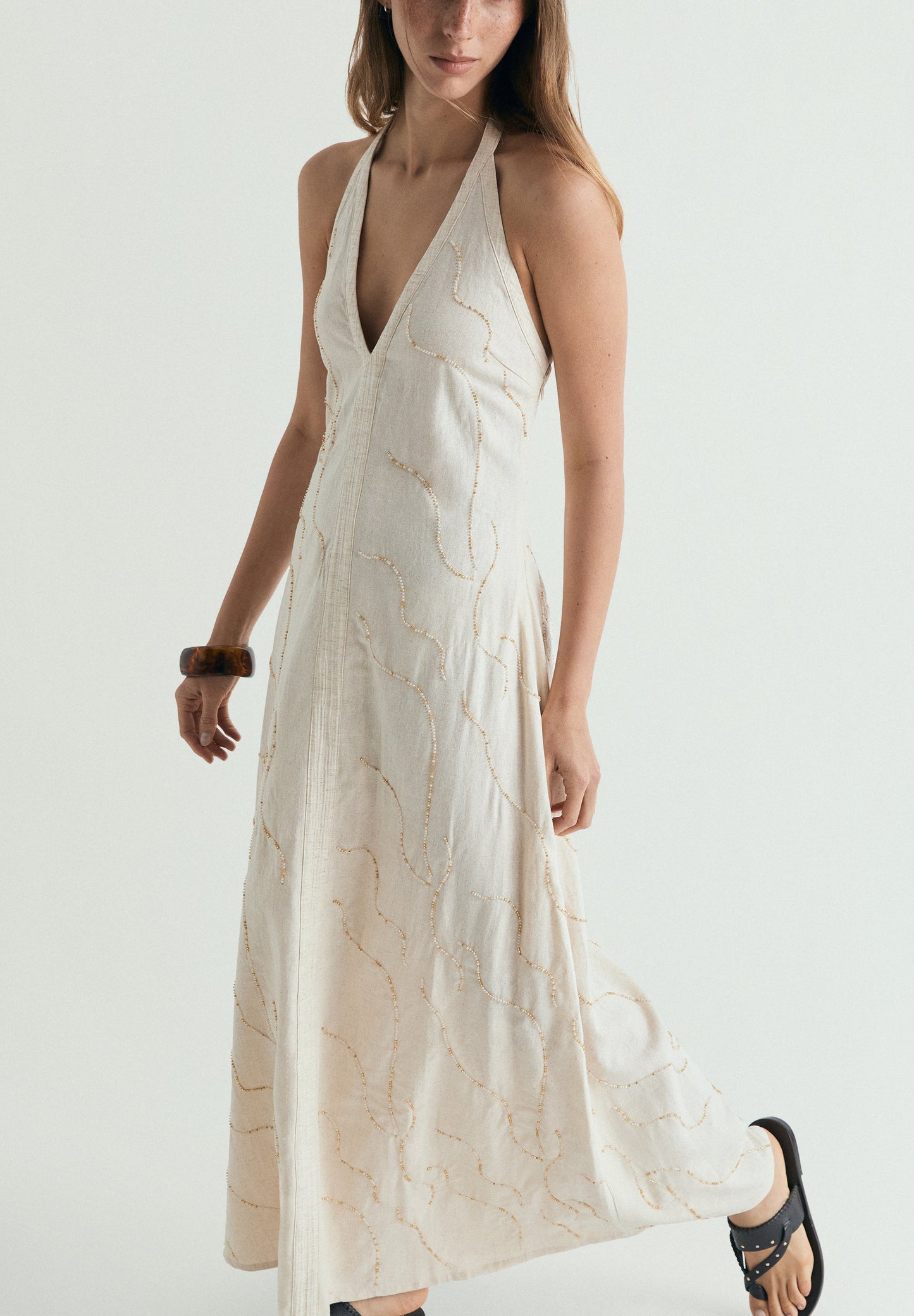 VESTIDO HALTER ABALORIOS