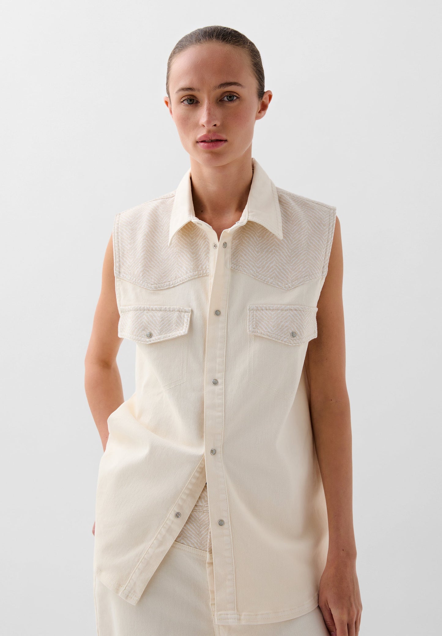 CHAQUETA BOLSILLOS CONTRASTE