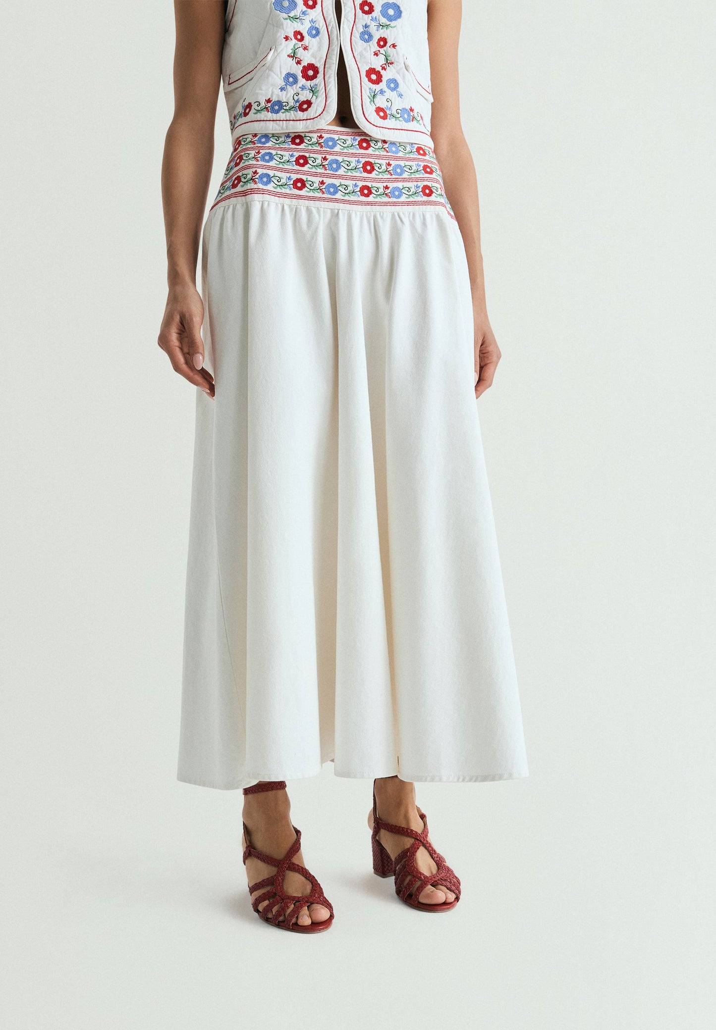 FALDA DENIM BORDADOS