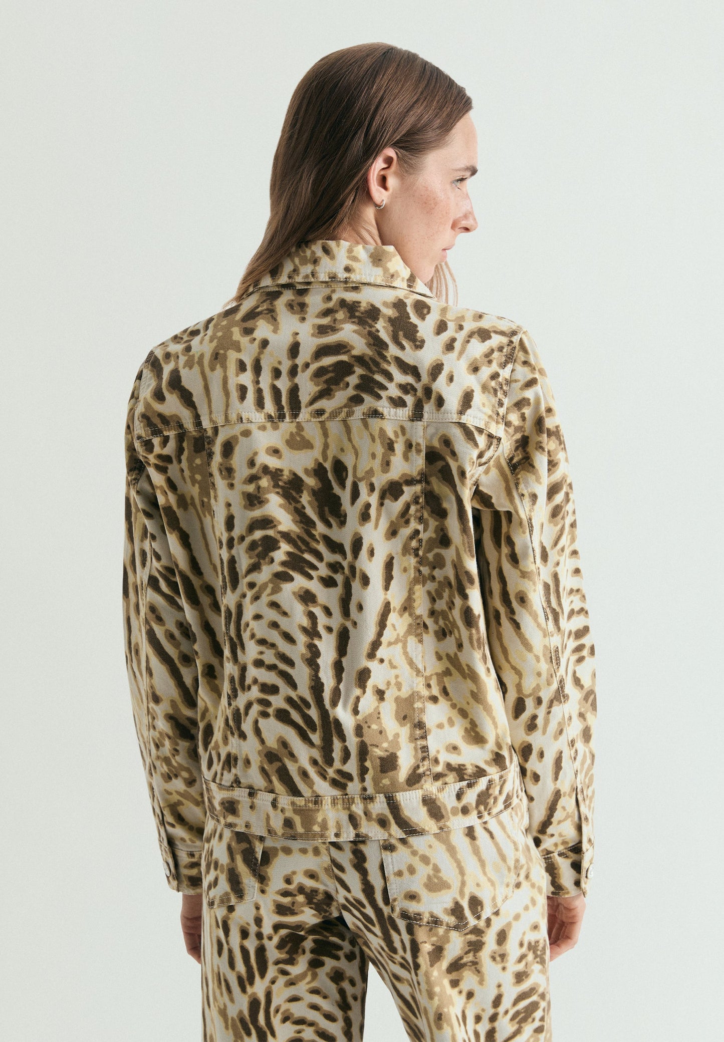 CHAQUETA DENIM ANIMAL PRINT