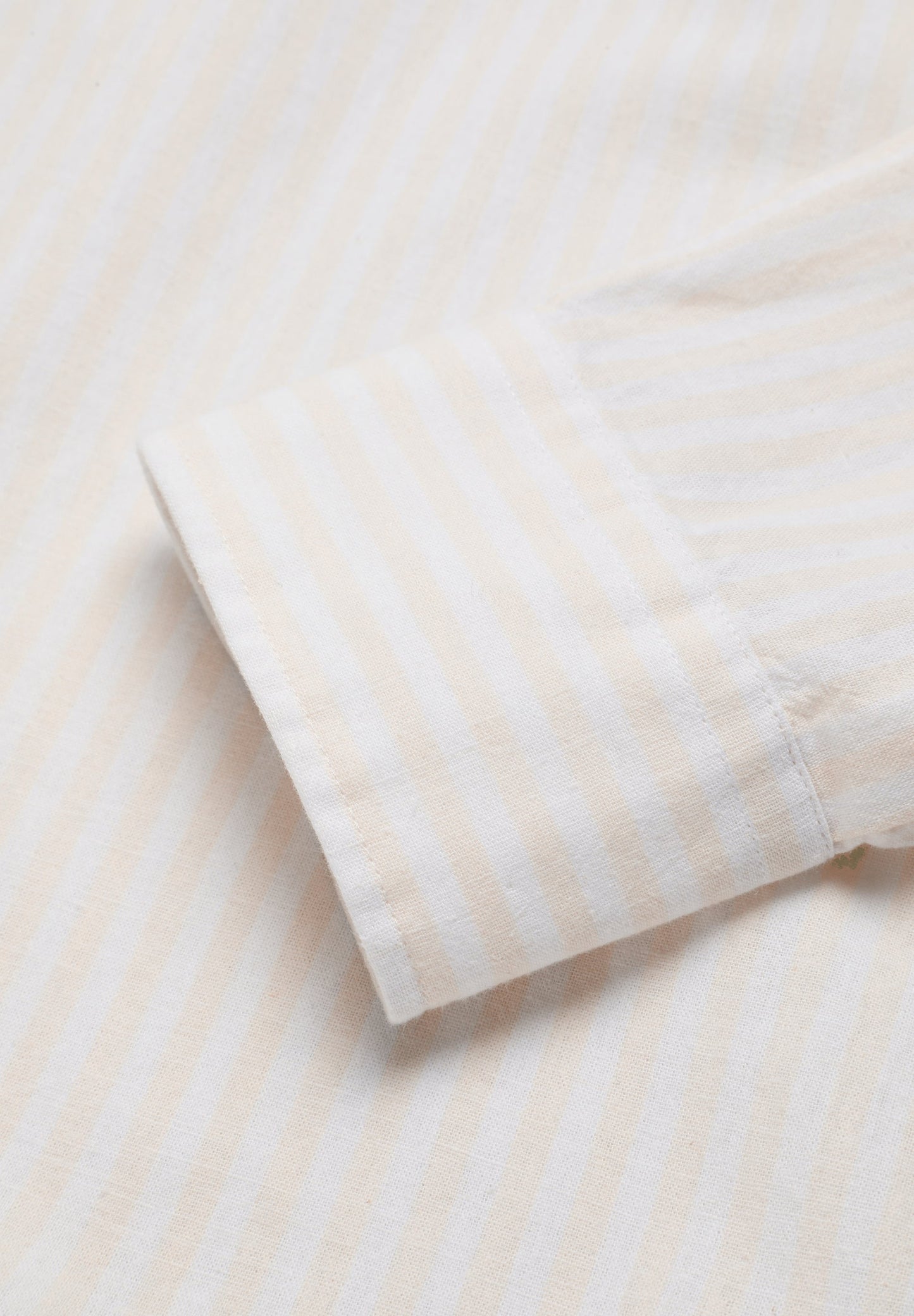 CAMISA RAYAS CUELLO BOTONES