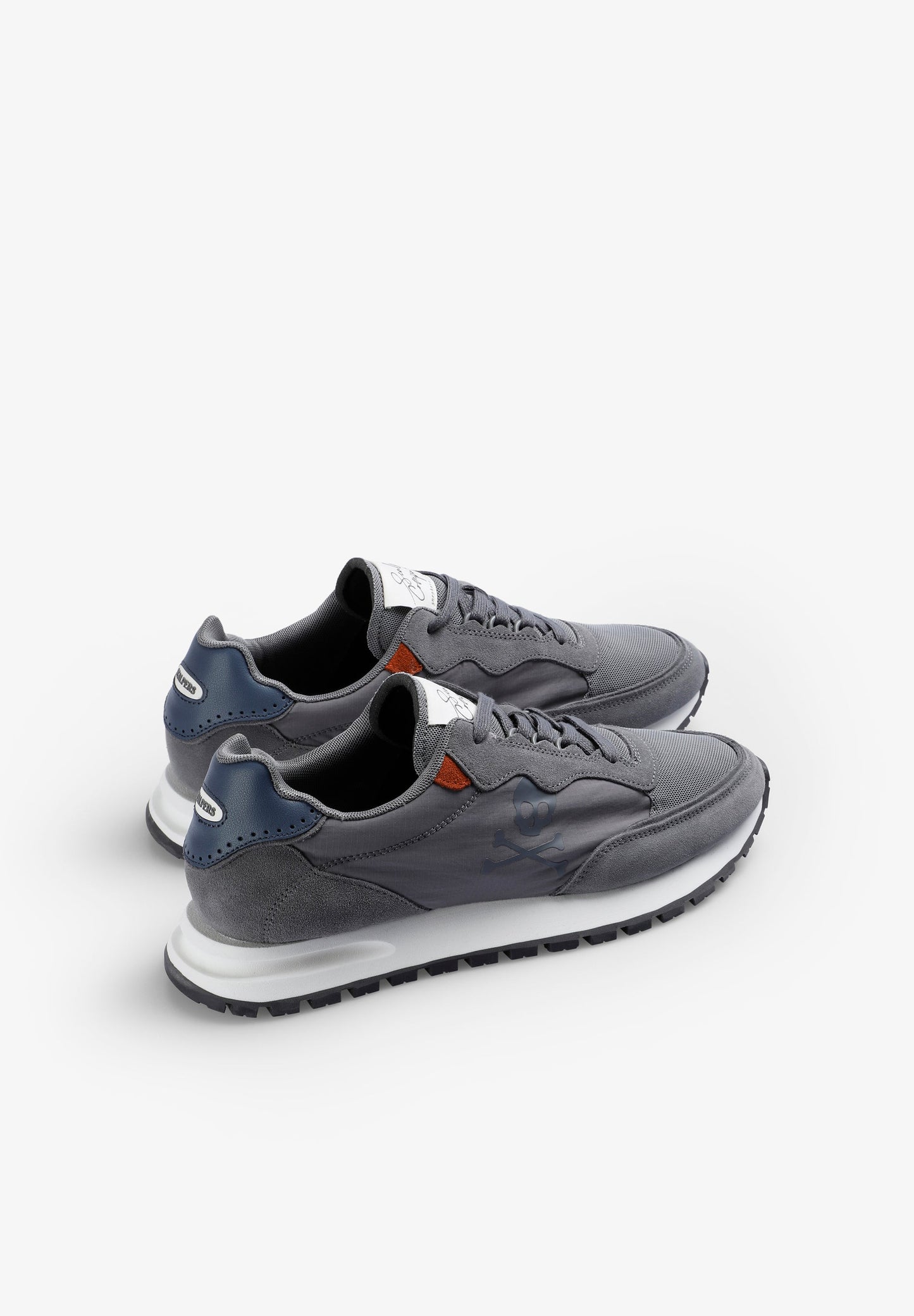 SNEAKERS LIGERAS CALAVERA CONTRASTE