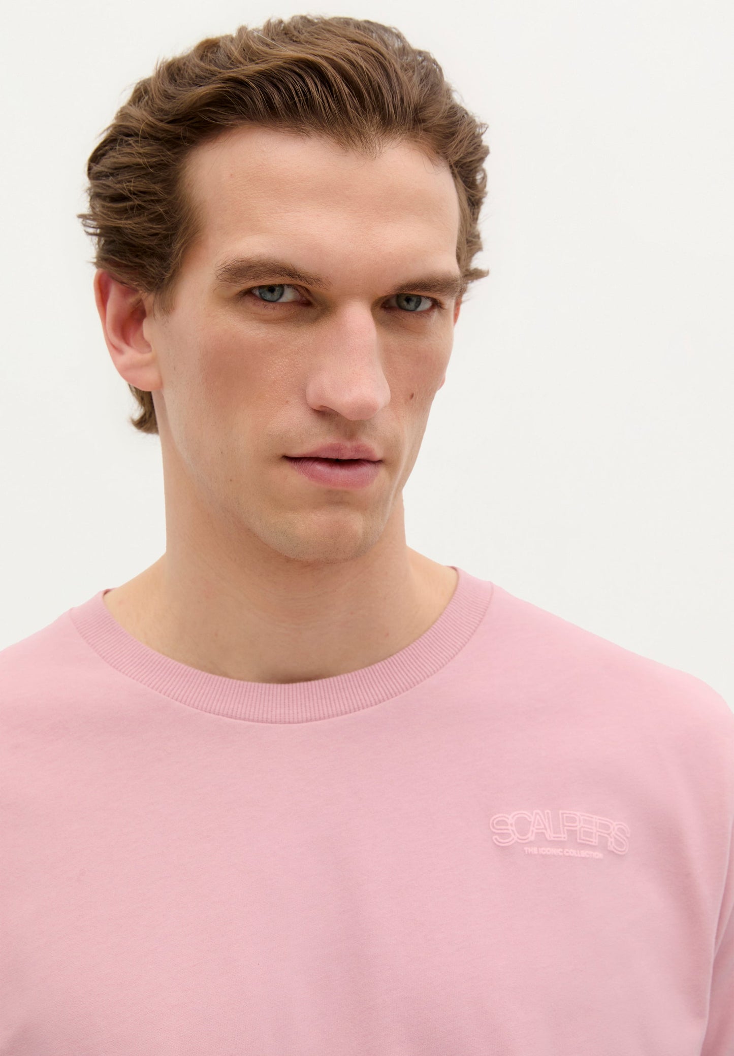 CAMISETA LOGO RELIEVE