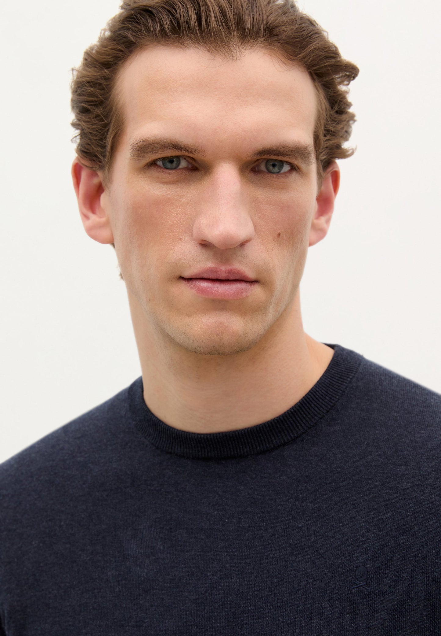 JERSEY CUELLO REDONDO CALAVERA