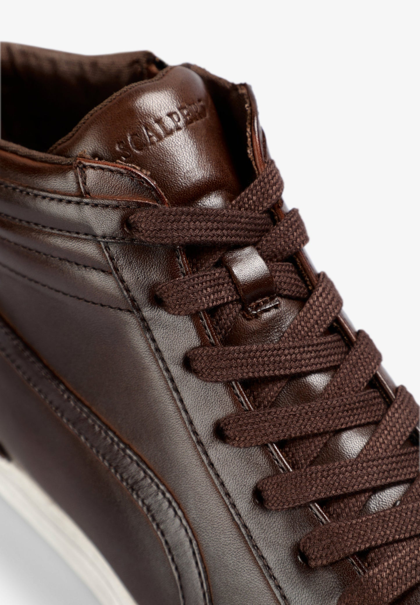 SNEAKERS ALTAS PIEL CALAVERA