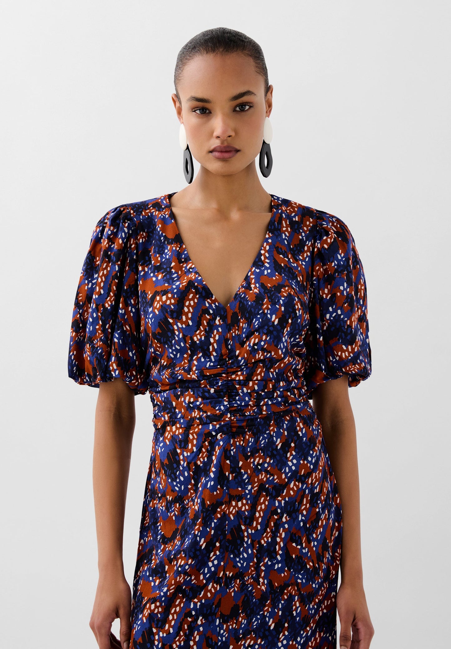 VESTIDO PRINT FRUNCE FRONTAL