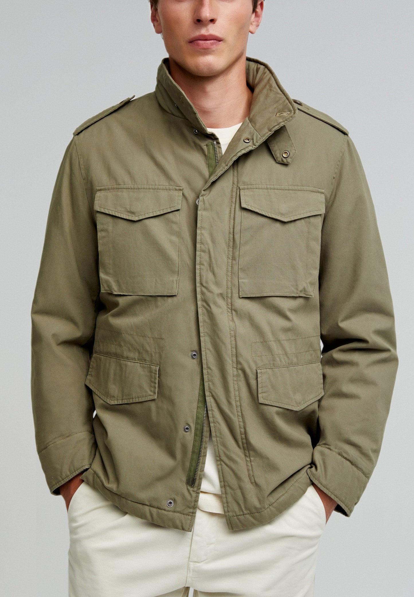 CHAQUETA MILITAR BOLSILLOS