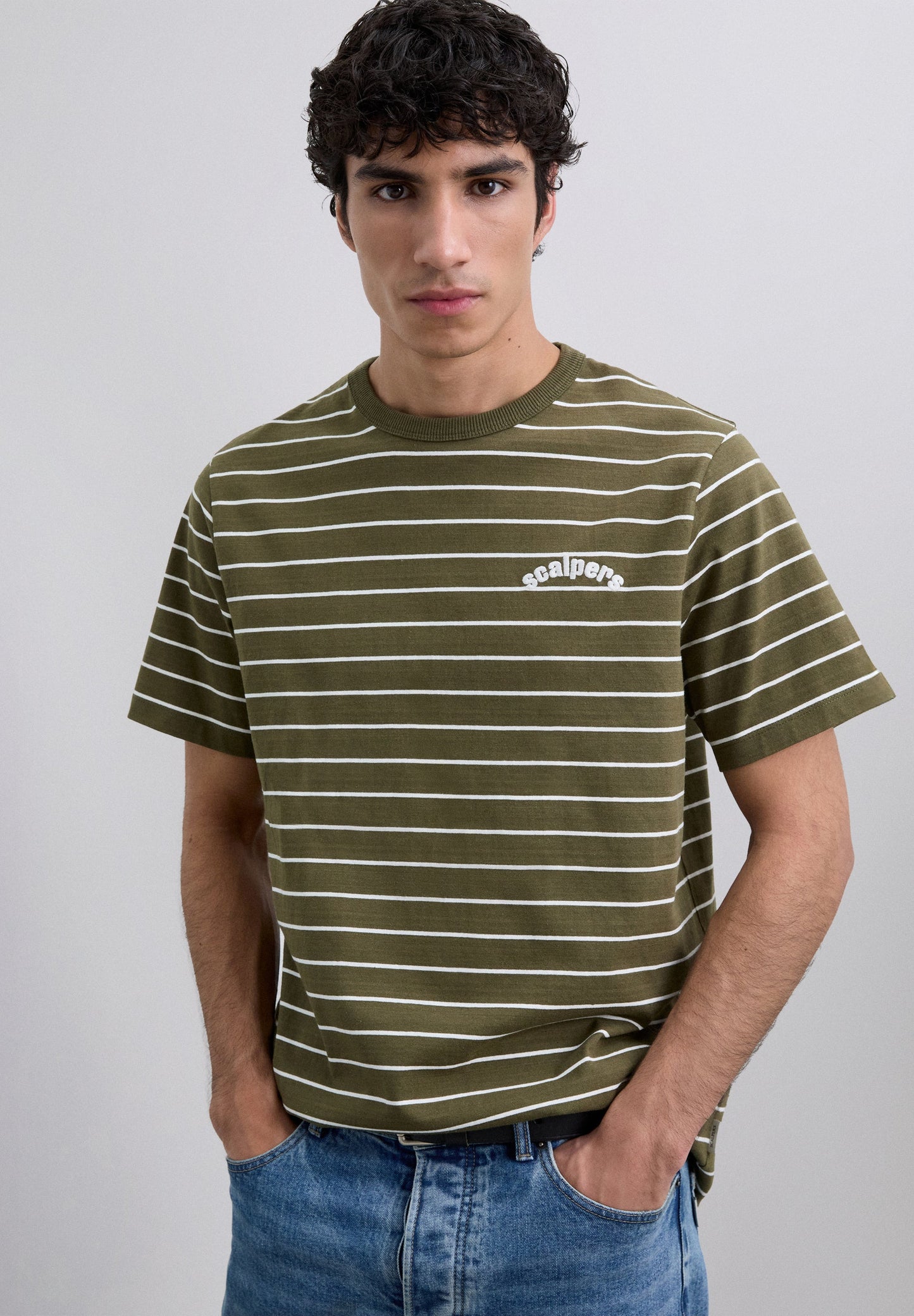 POLERA ESTAMPADA RAYAS LOGO