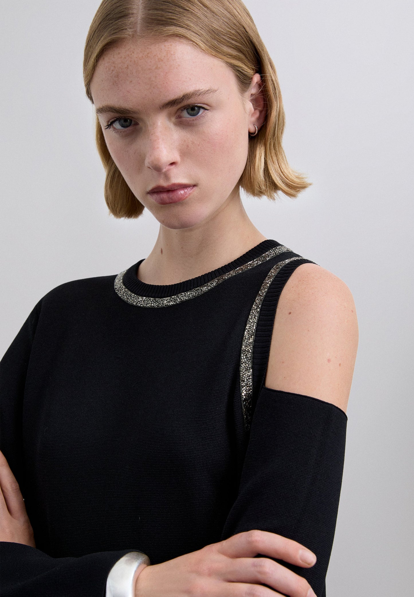 CHALECO ASIMÉTRICO STUDS