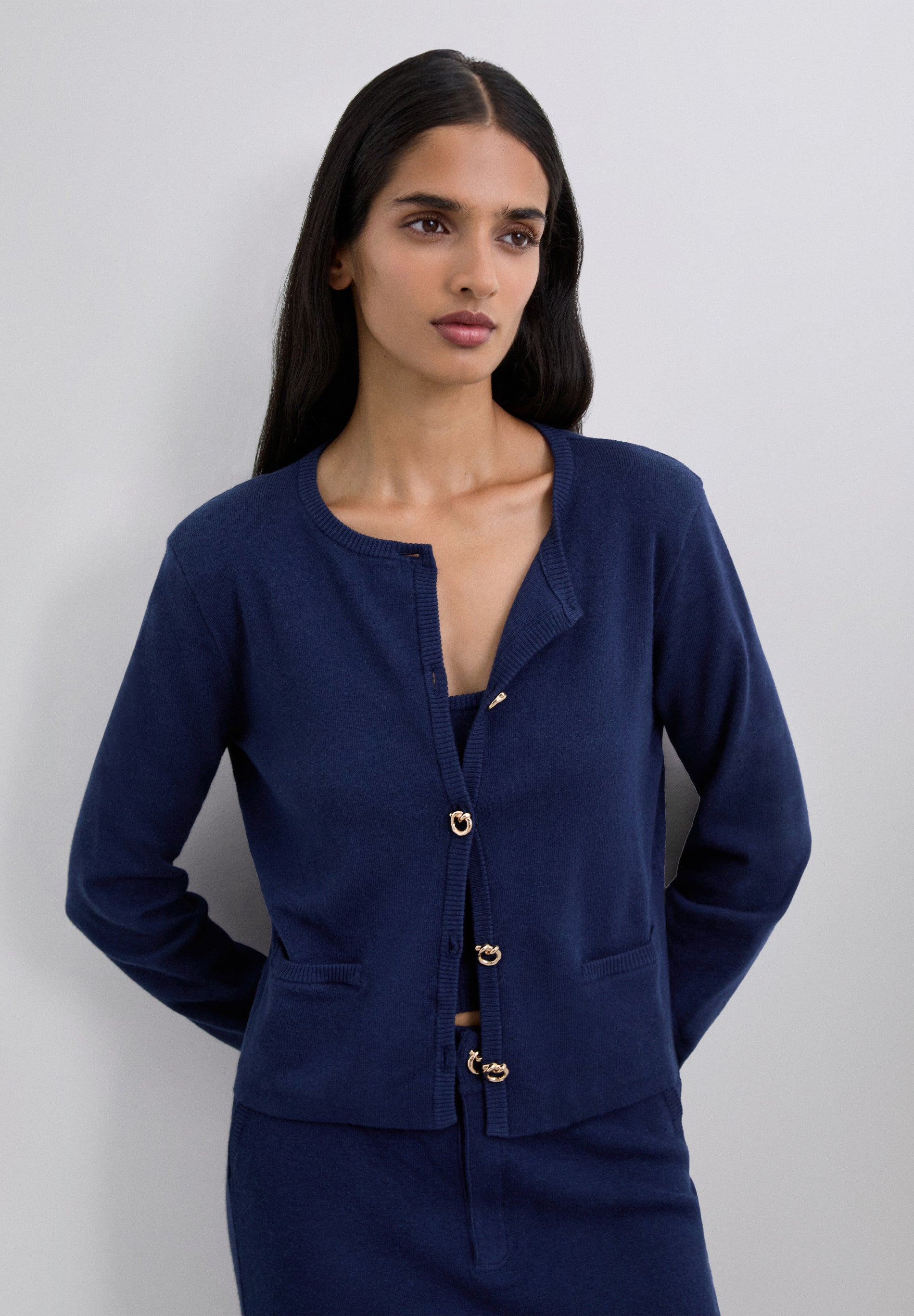 CARDIGAN BOTONES DORADOS